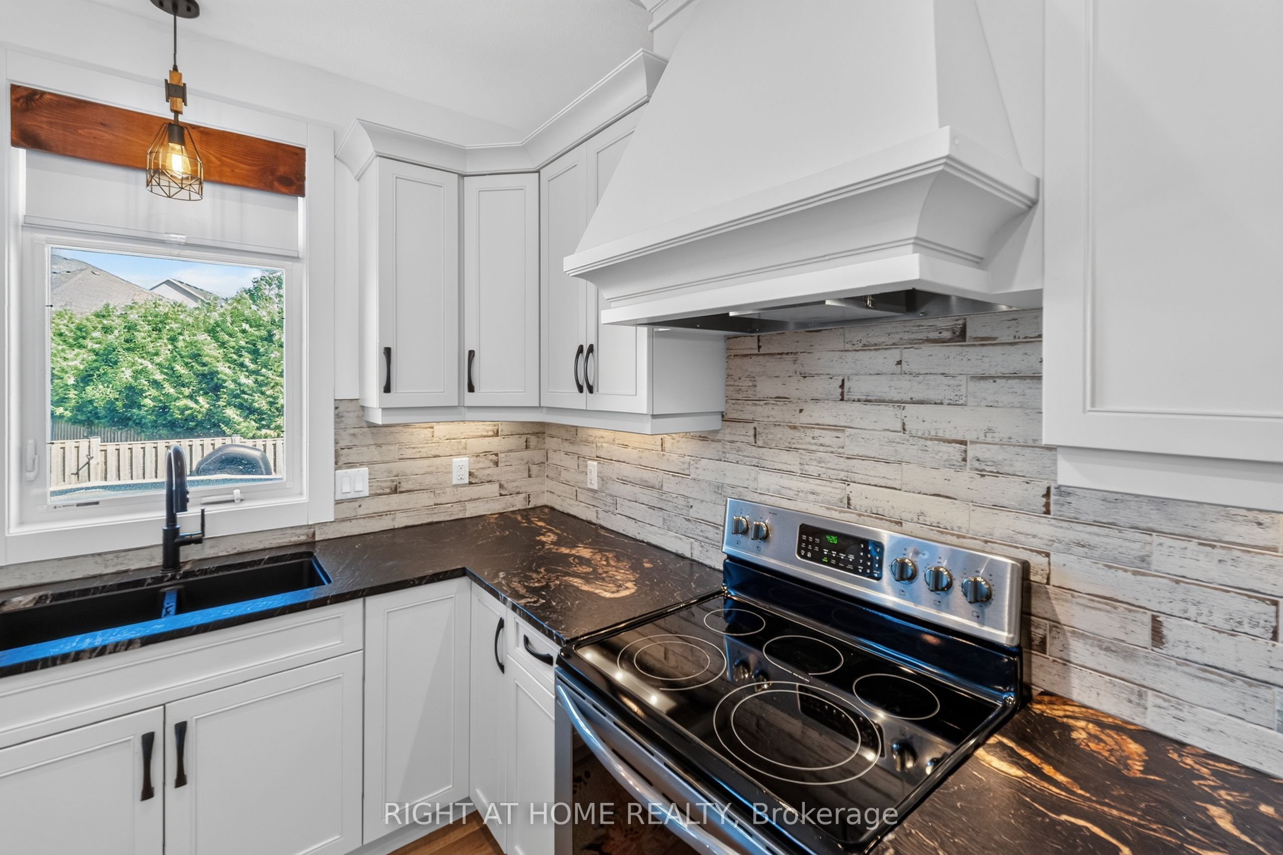 90 Shaw Valley Drive Property Photo 22