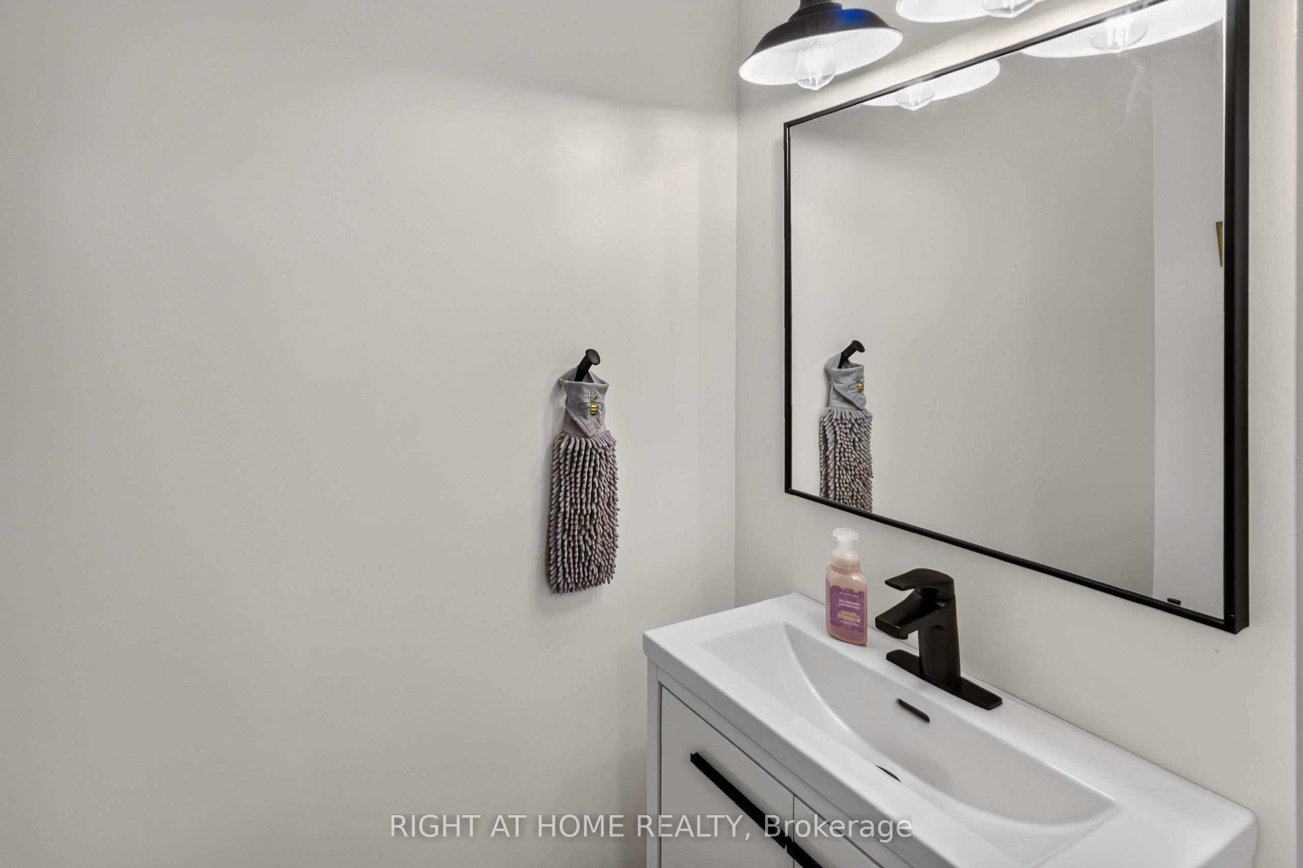 90 Shaw Valley Drive Property Photo 26