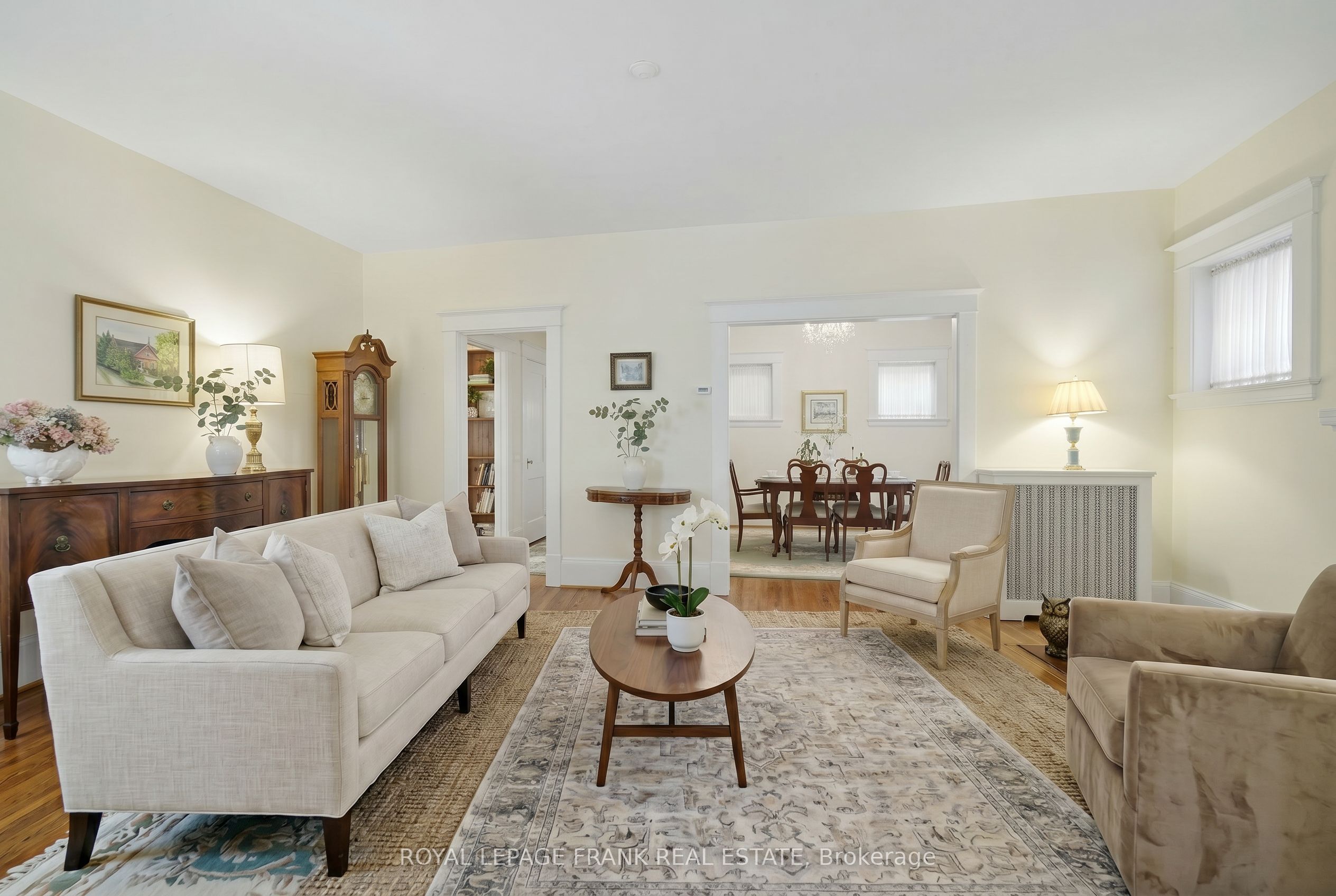 76 Bond Street W Property Photo 8