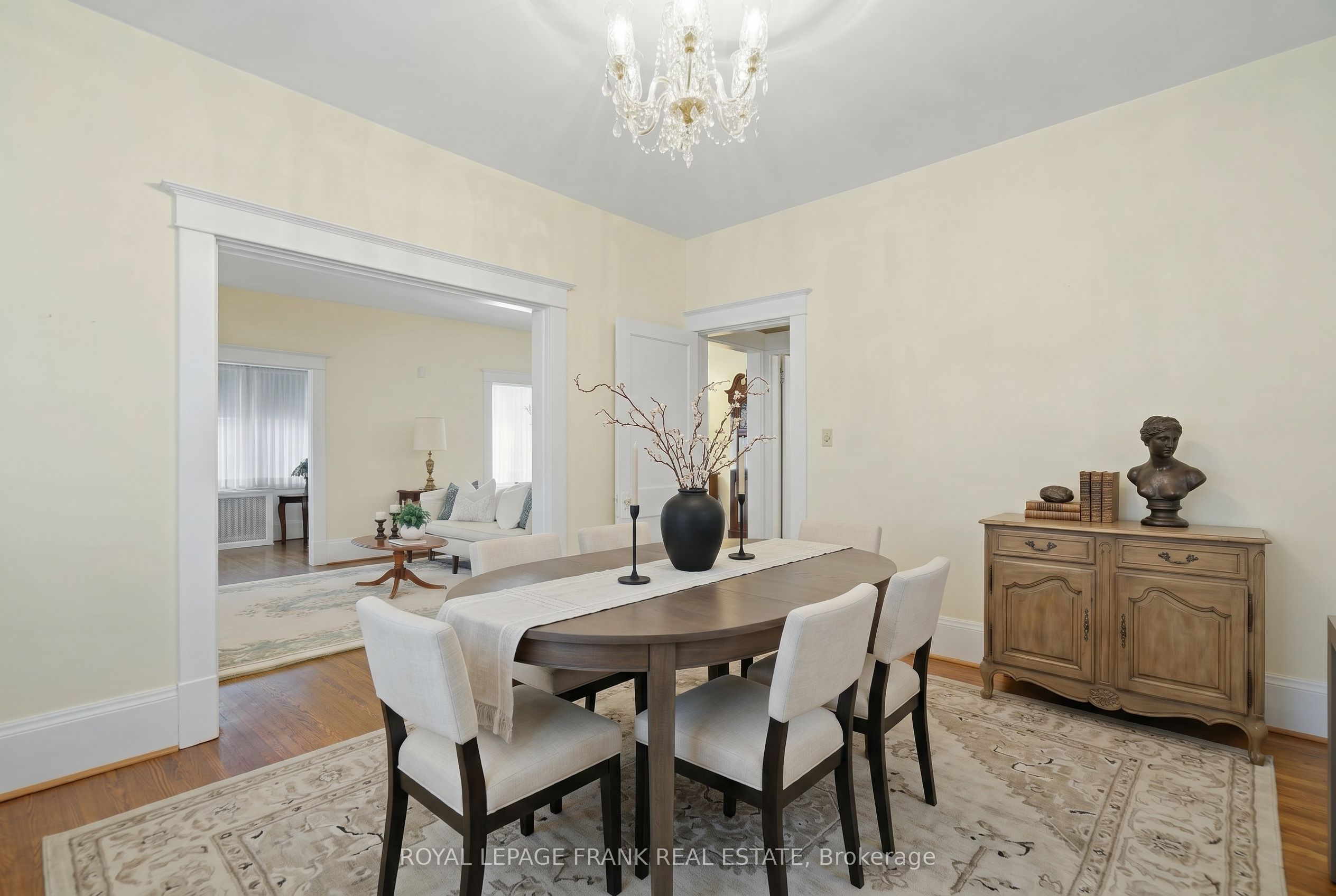 76 Bond Street W Property Photo 11