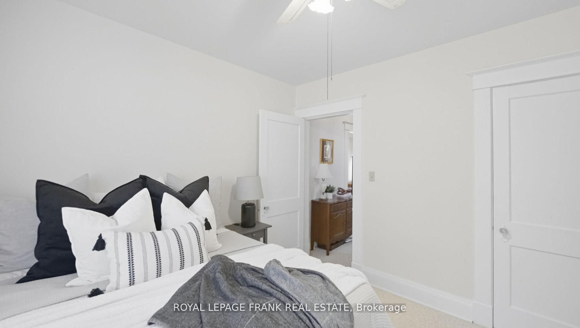 76 Bond Street W Property Photo 22