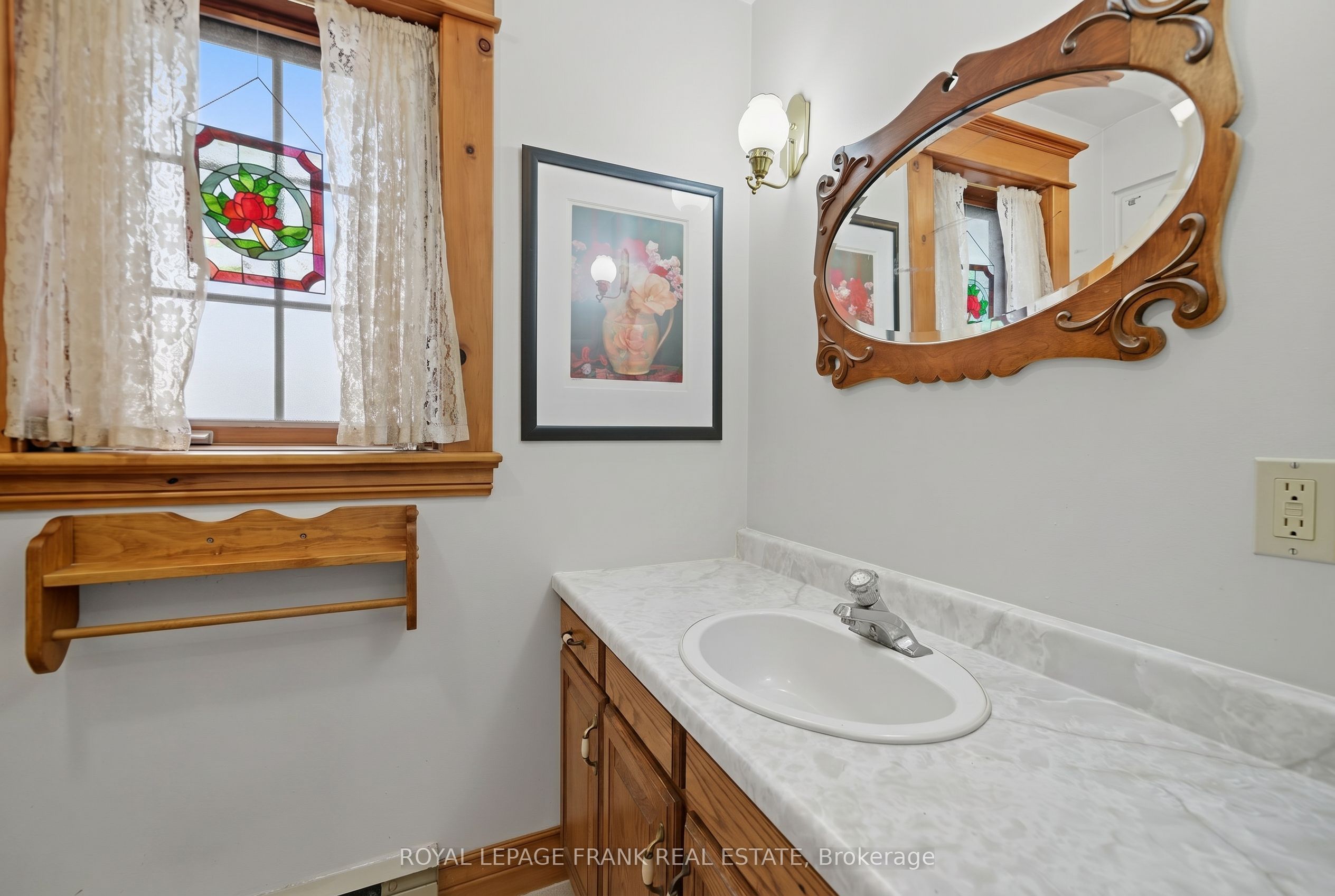 76 Bond Street W Property Photo 33