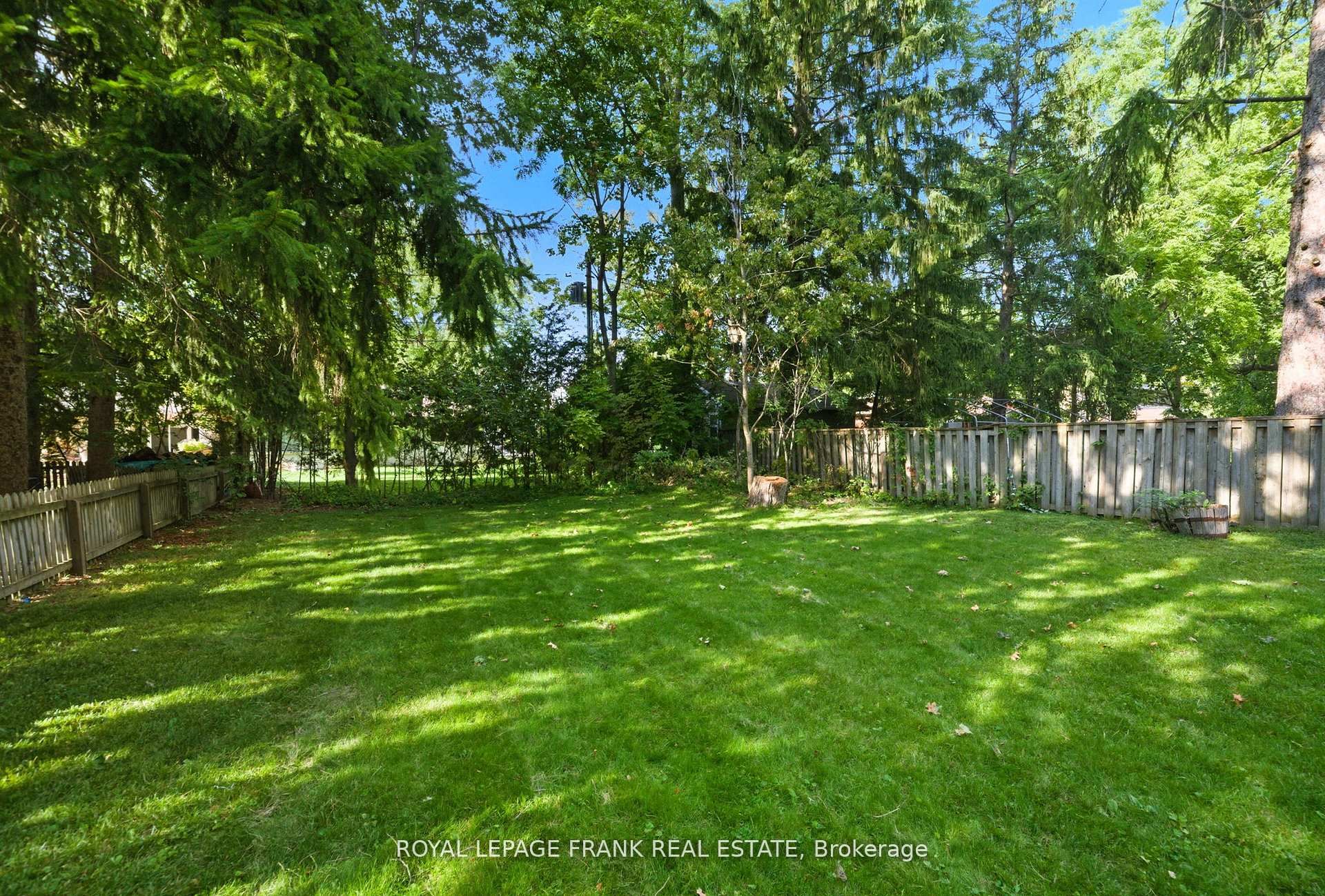 76 Bond Street W Property Photo 38
