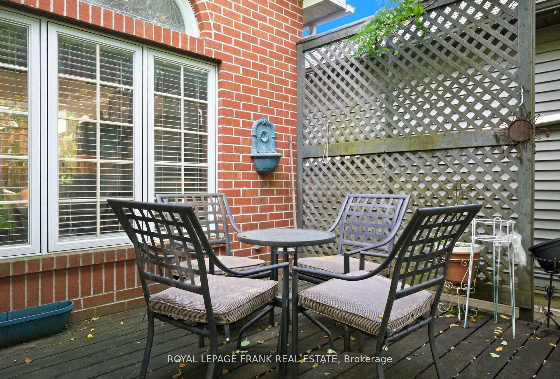 76 Bond Street W Property Photo 41