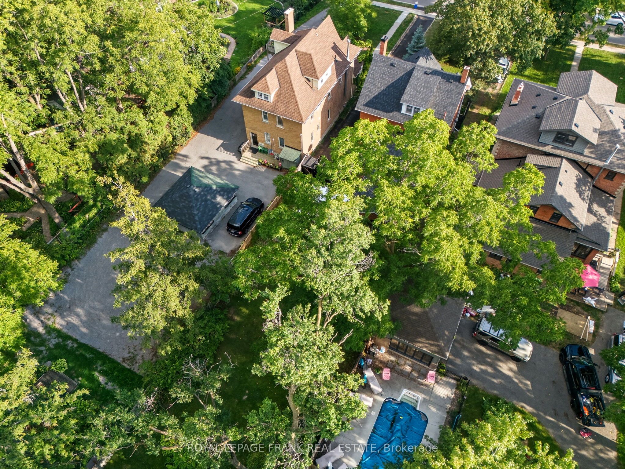 76 Bond Street W Property Photo 44