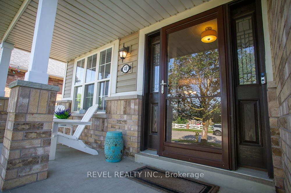 48 Lovell Crescent Property Photo 4