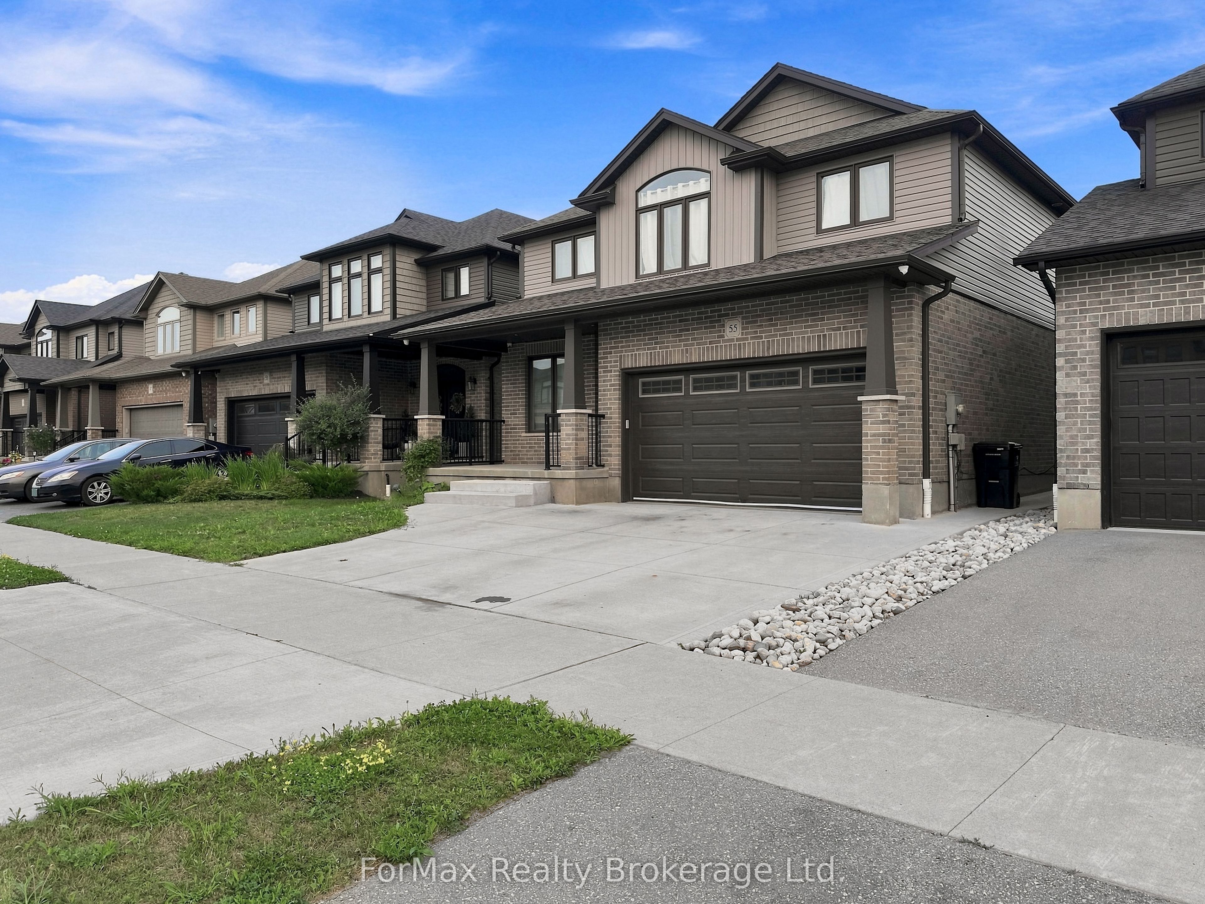 55 Loxleigh Lane Property Photo 6