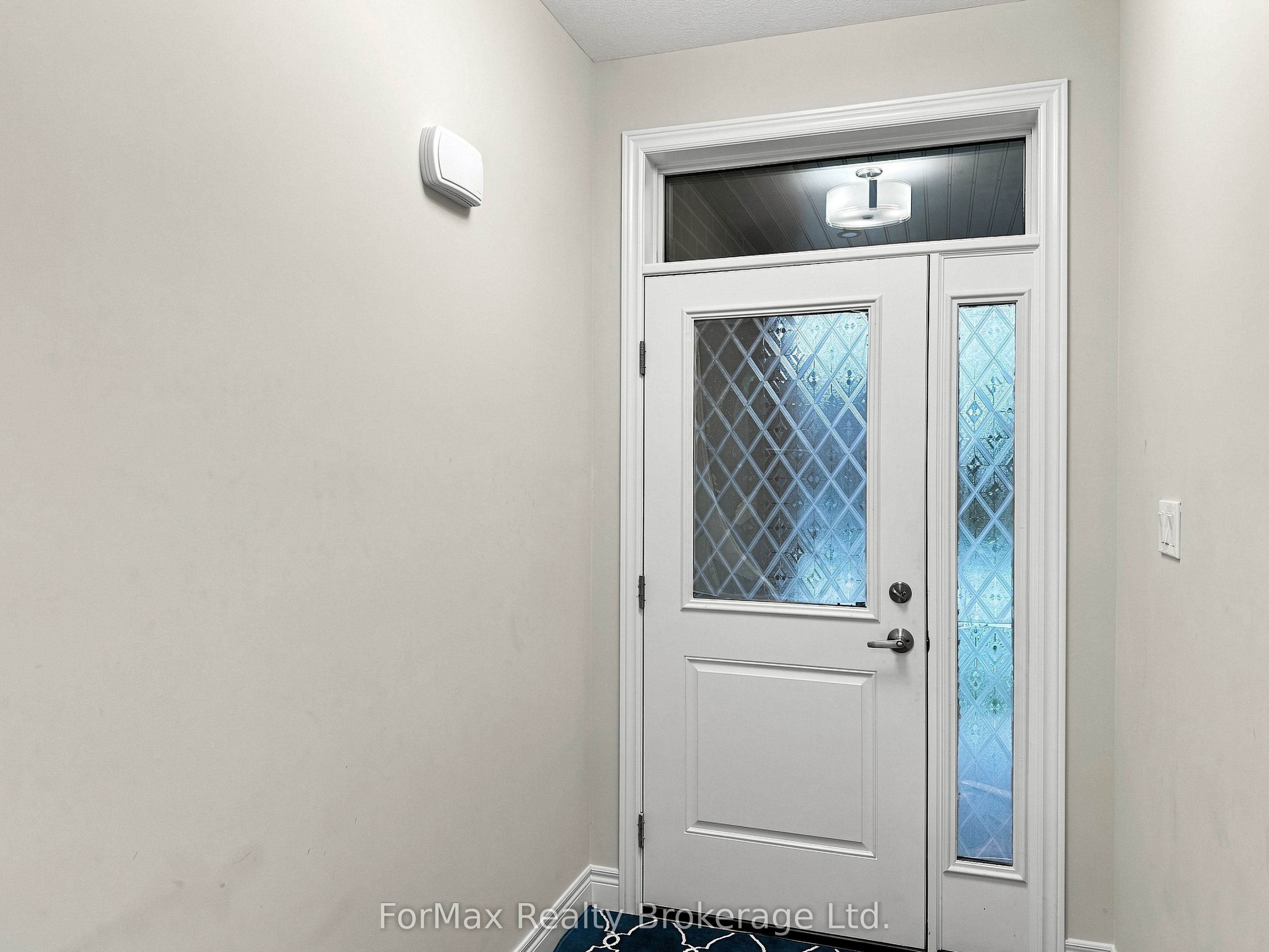 55 Loxleigh Lane Property Photo 7