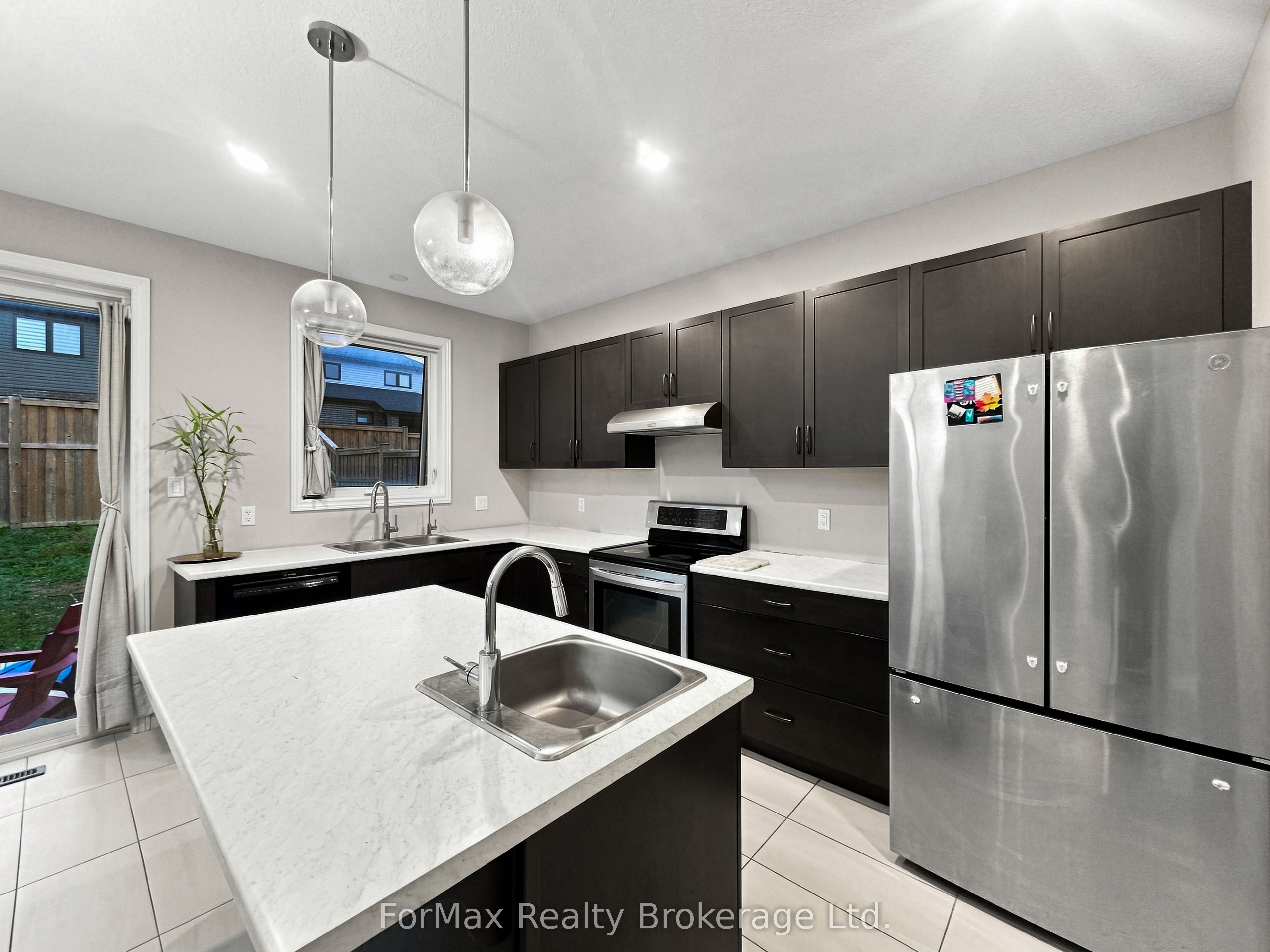 55 Loxleigh Lane Property Photo 14