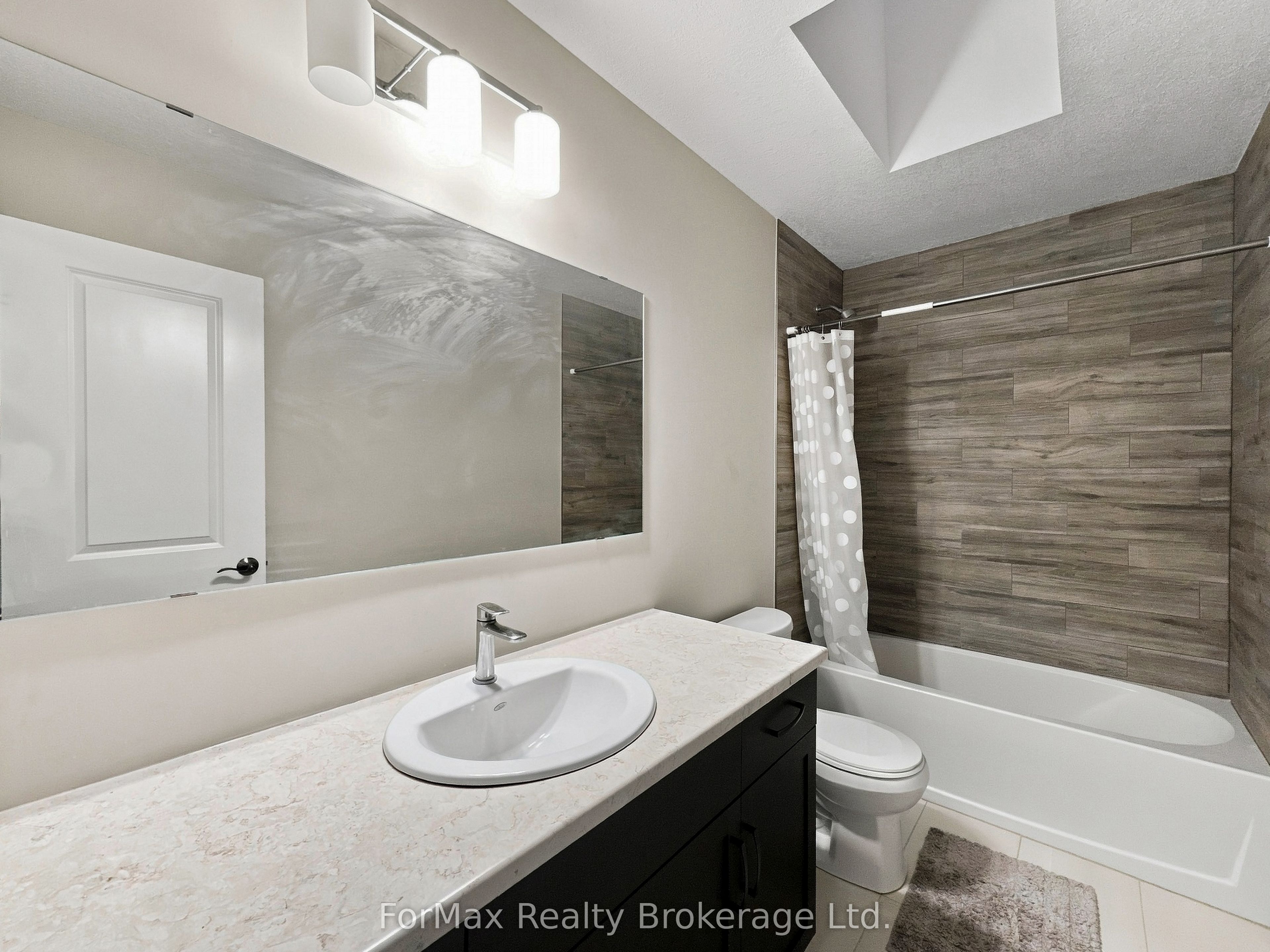 55 Loxleigh Lane Property Photo 34