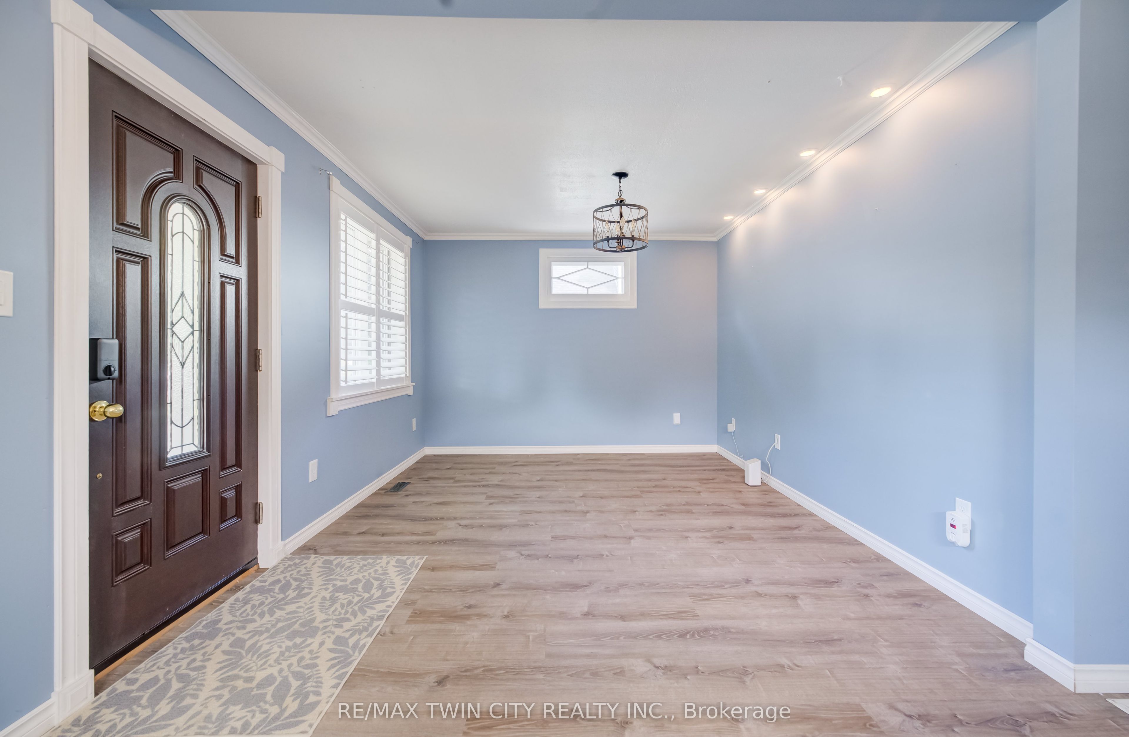 130 Sydenham Street Property Photo 6