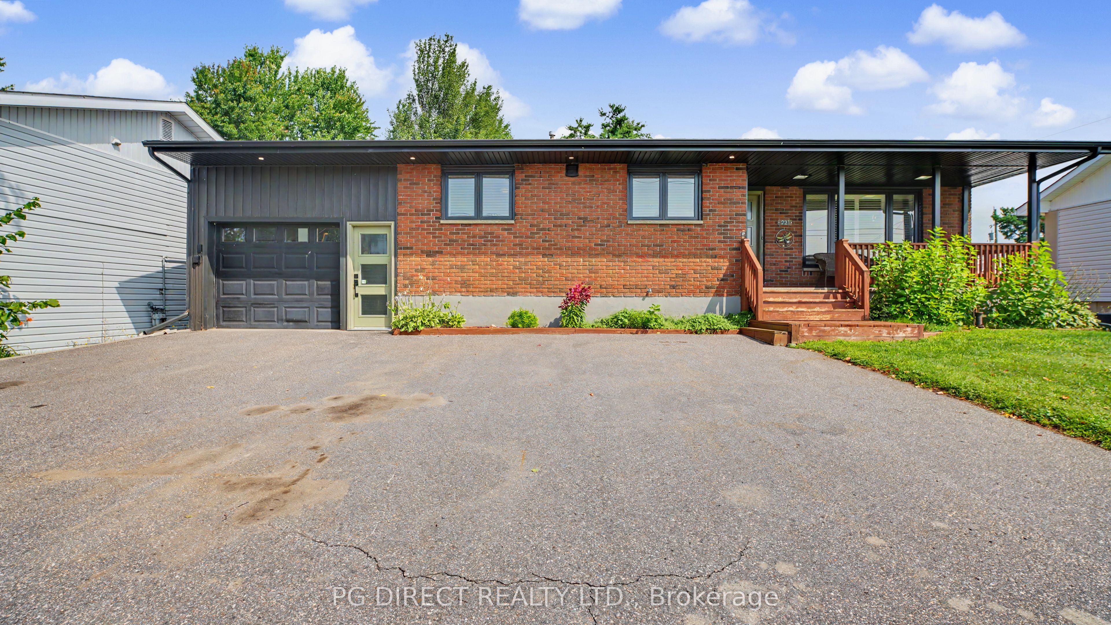 221 Russell Street Property Photo 20