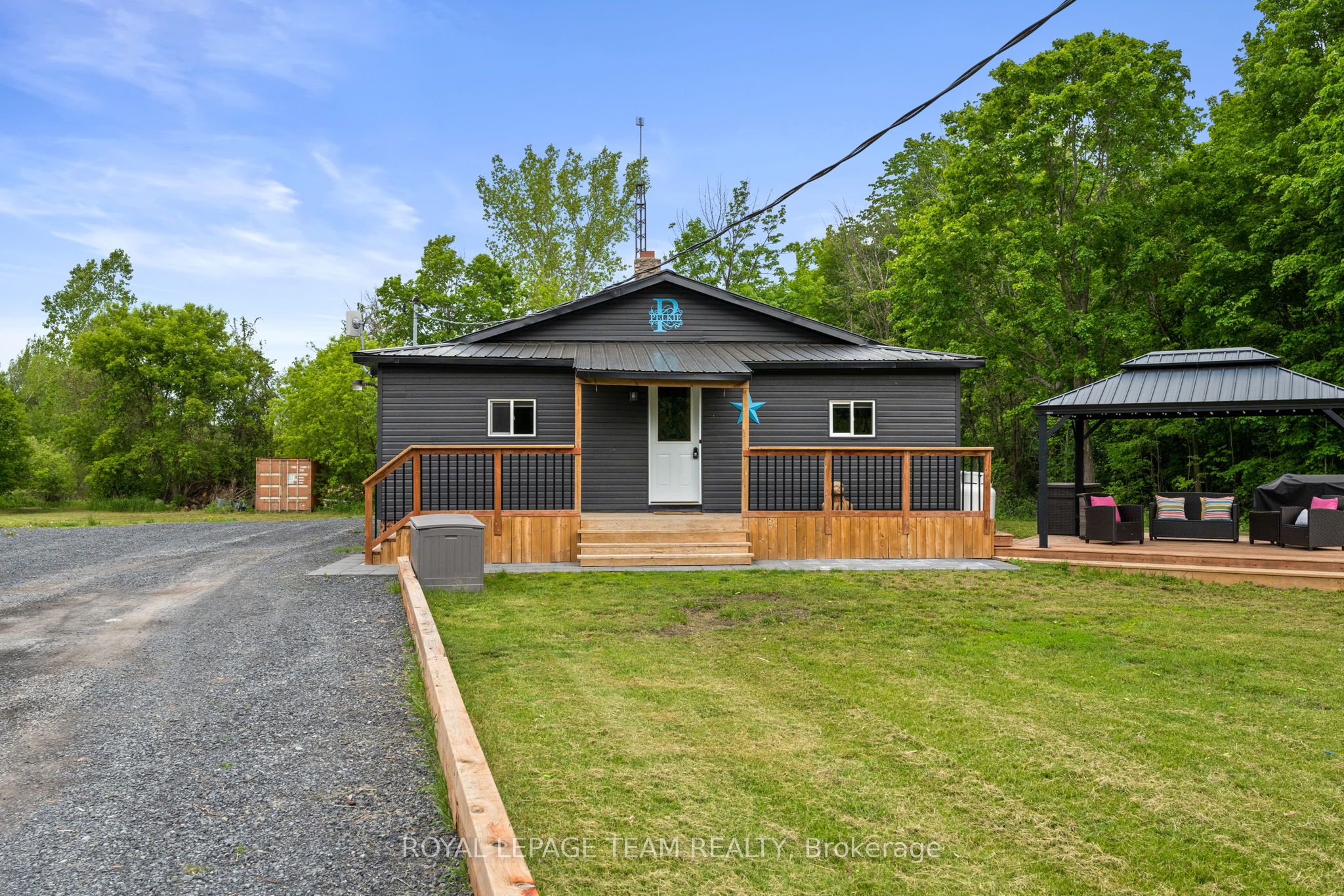 16509 Cedarvale Road Property Photo 2