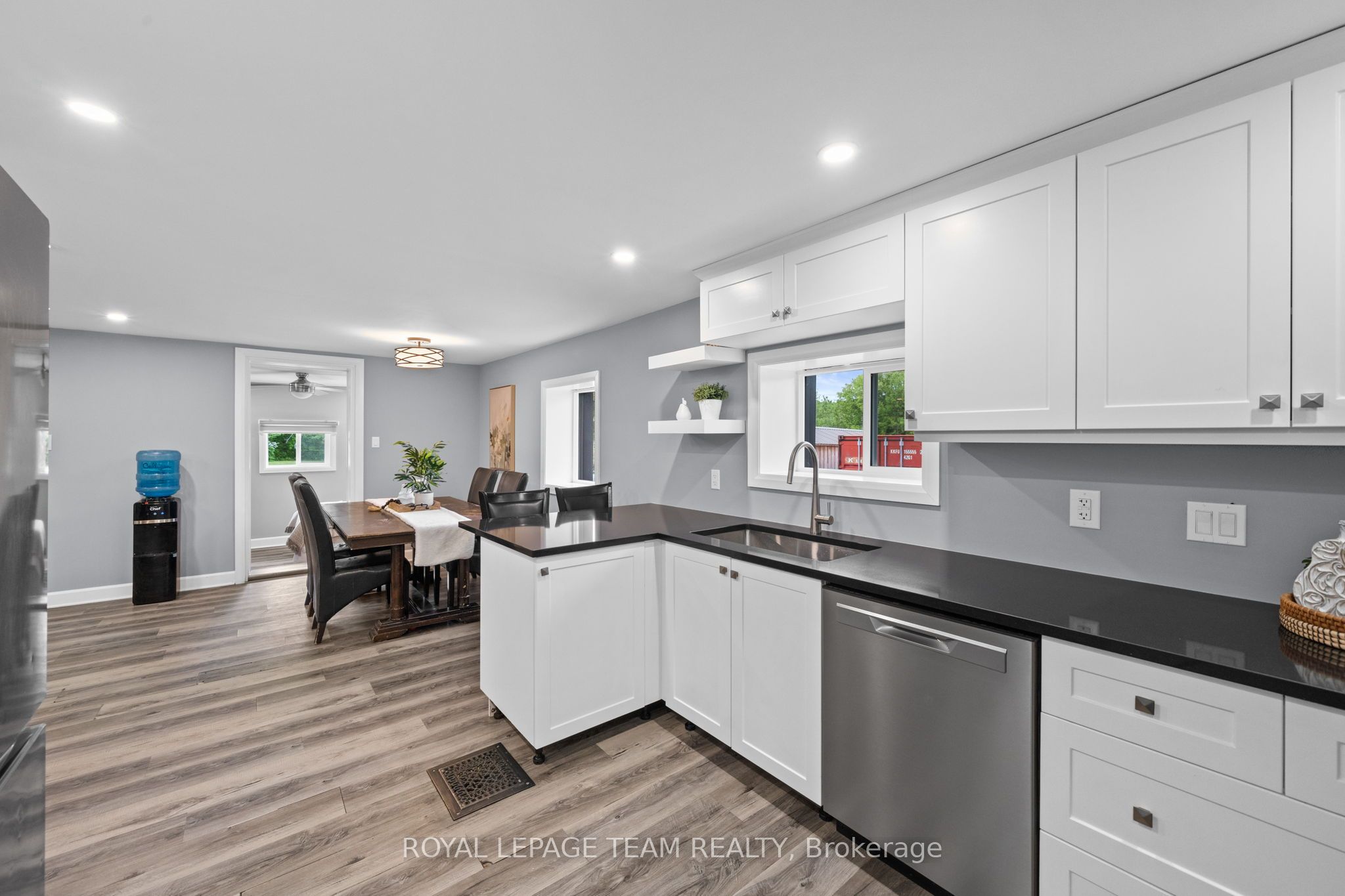 16509 Cedarvale Road Property Photo 12