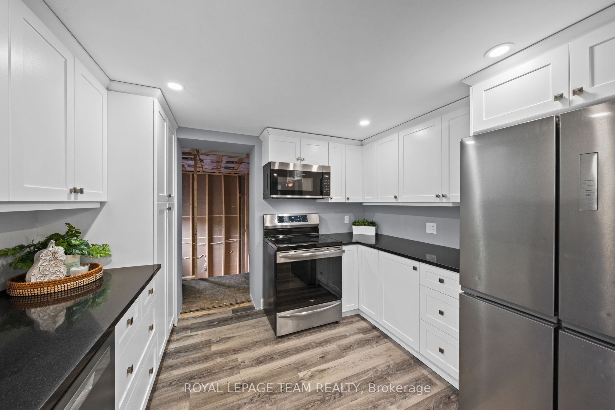 16509 Cedarvale Road Property Photo 14
