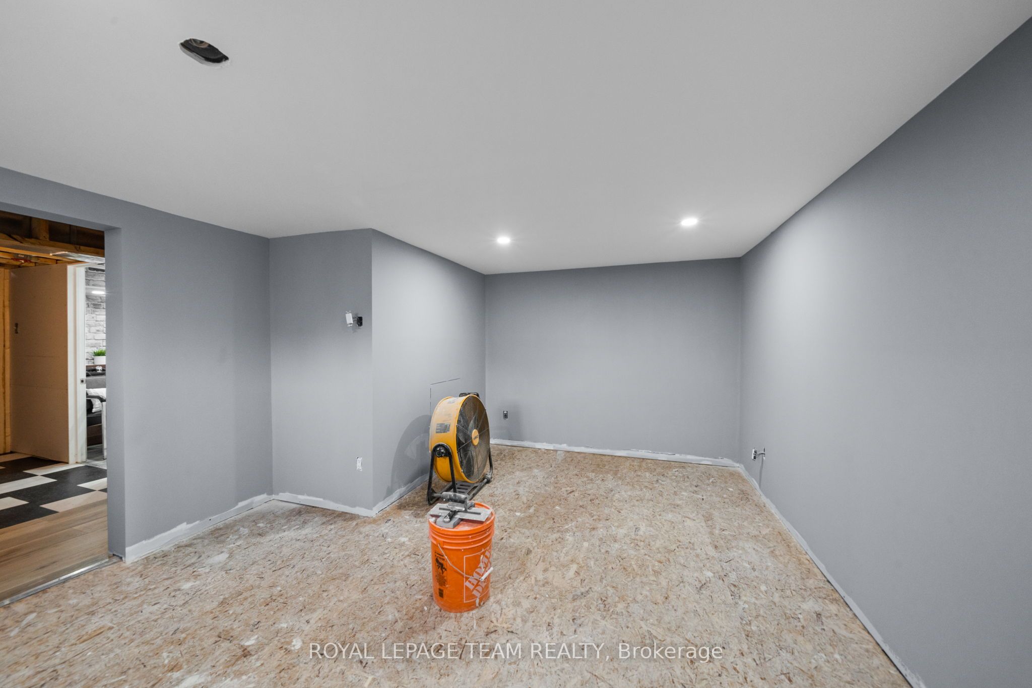 16509 Cedarvale Road Property Photo 41