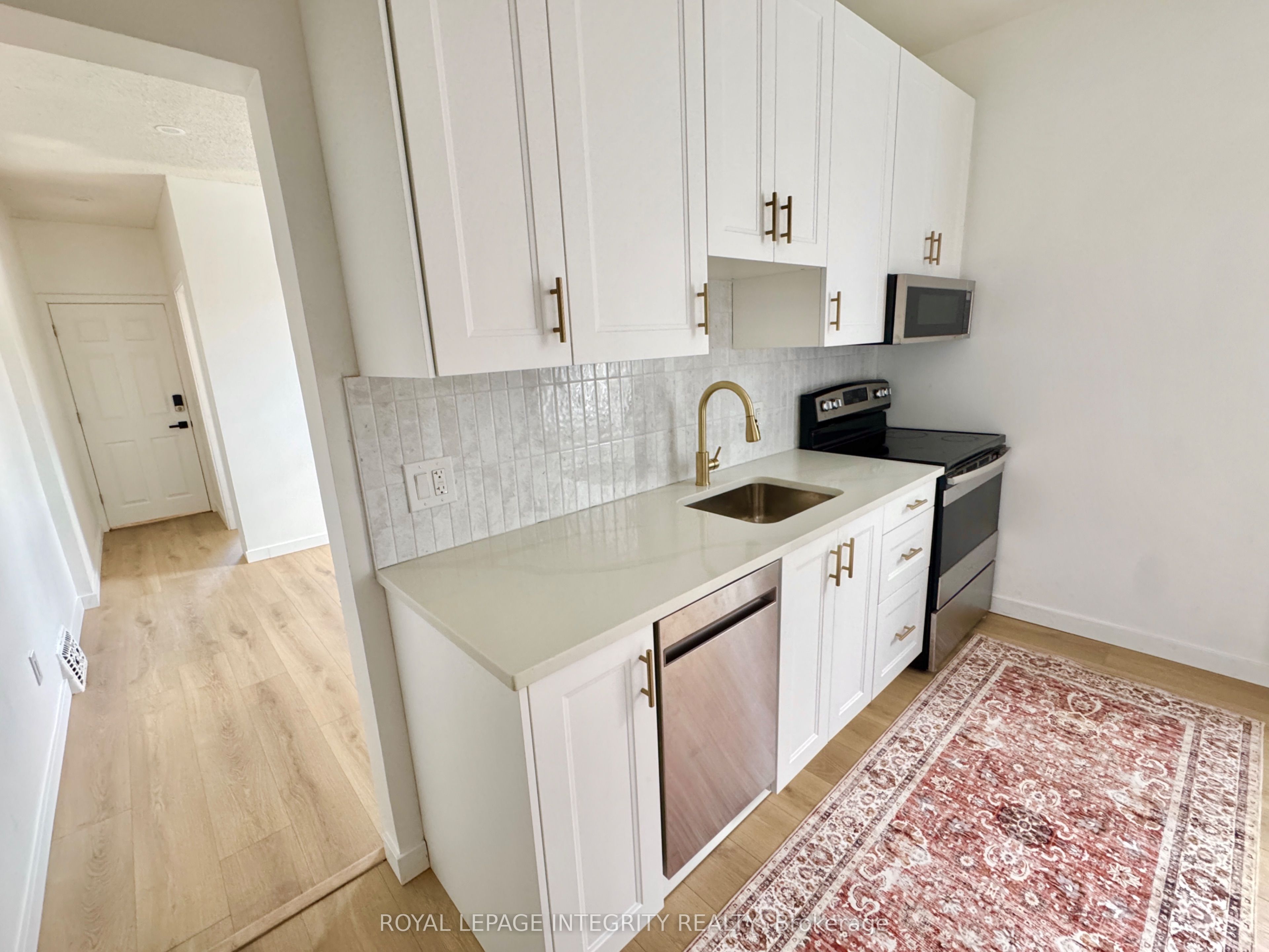 920 Gladstone Avenue 1 Property Photo 1