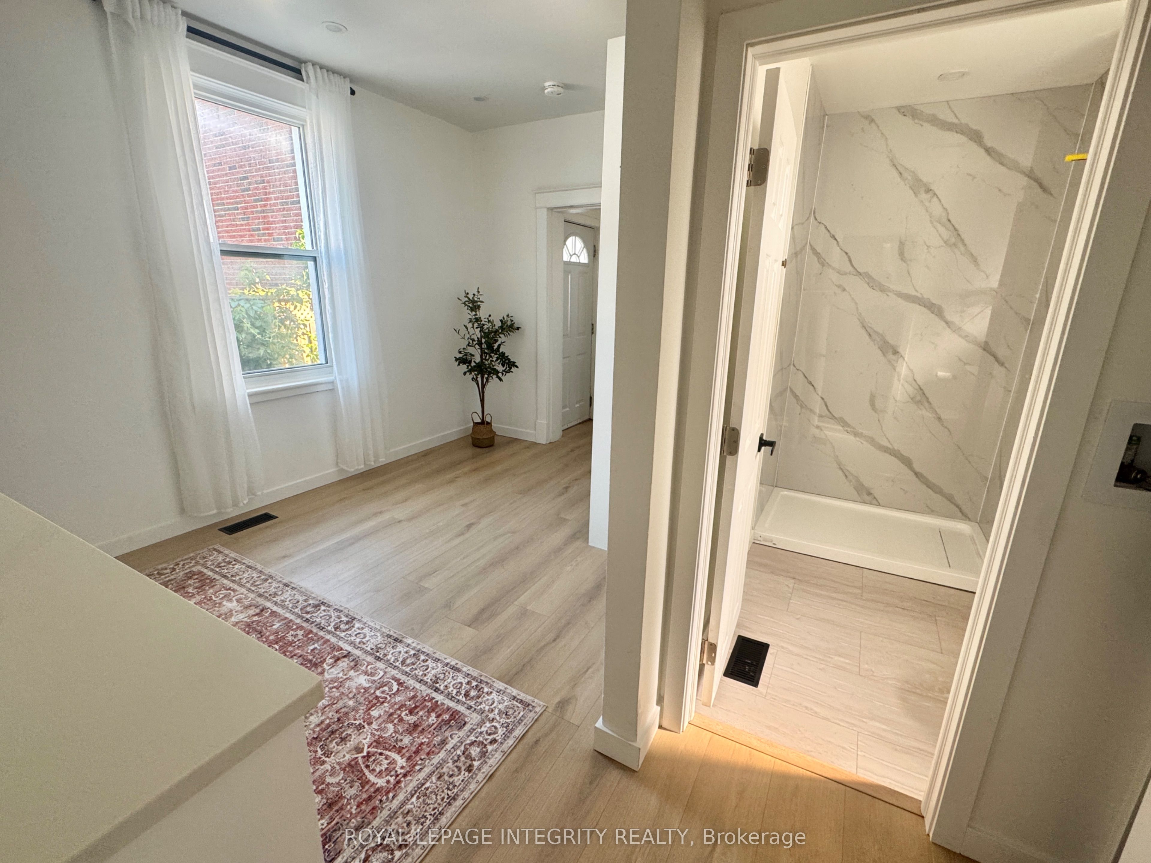 920 Gladstone Avenue 1 Property Photo 3