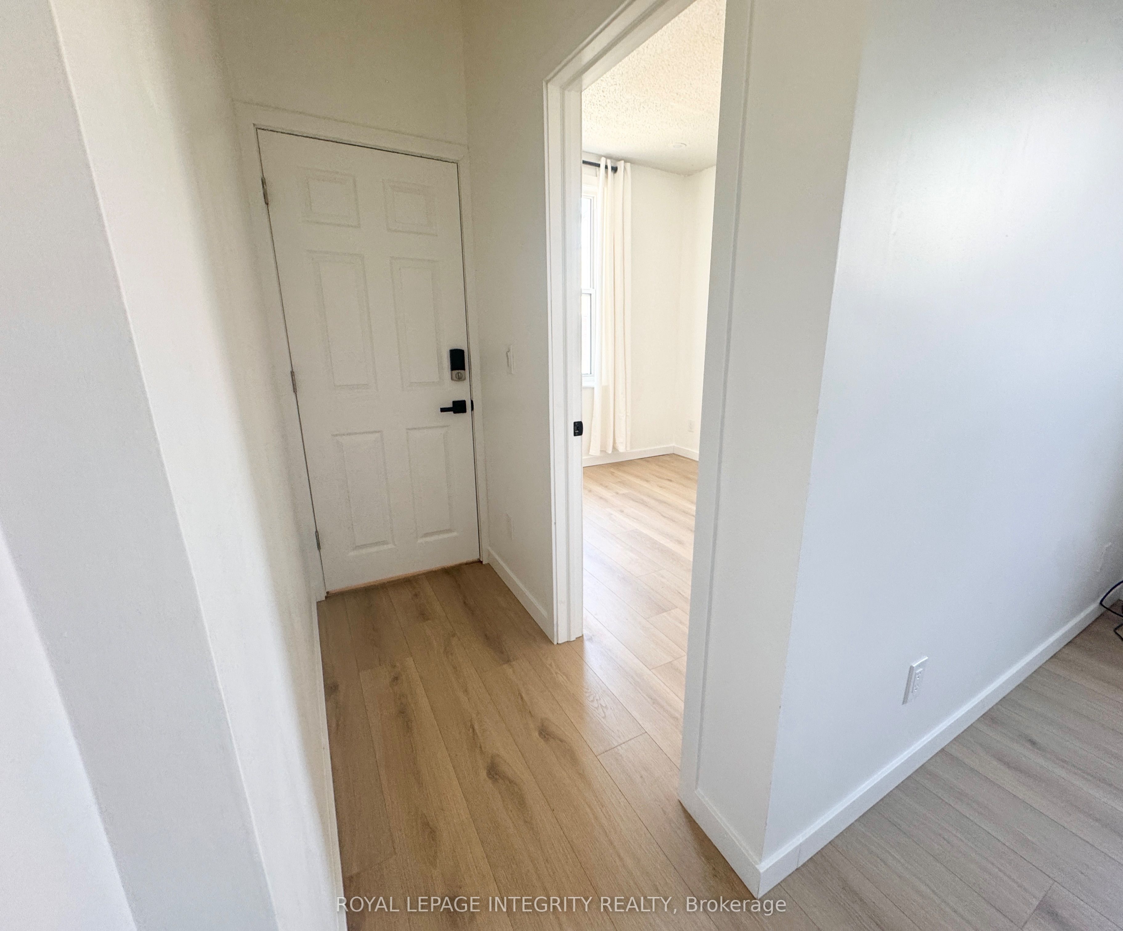 920 Gladstone Avenue 1 Property Photo 10
