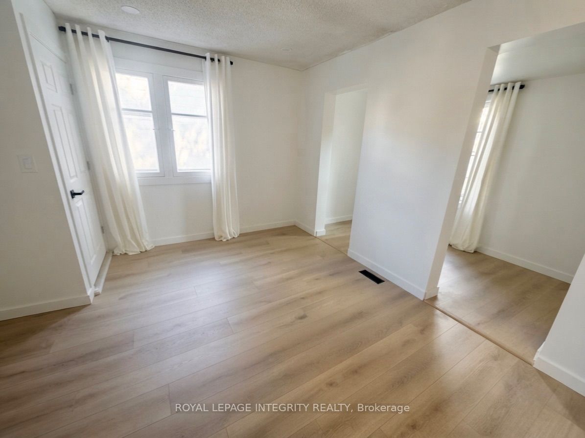 920 Gladstone Avenue 1 Property Photo 16