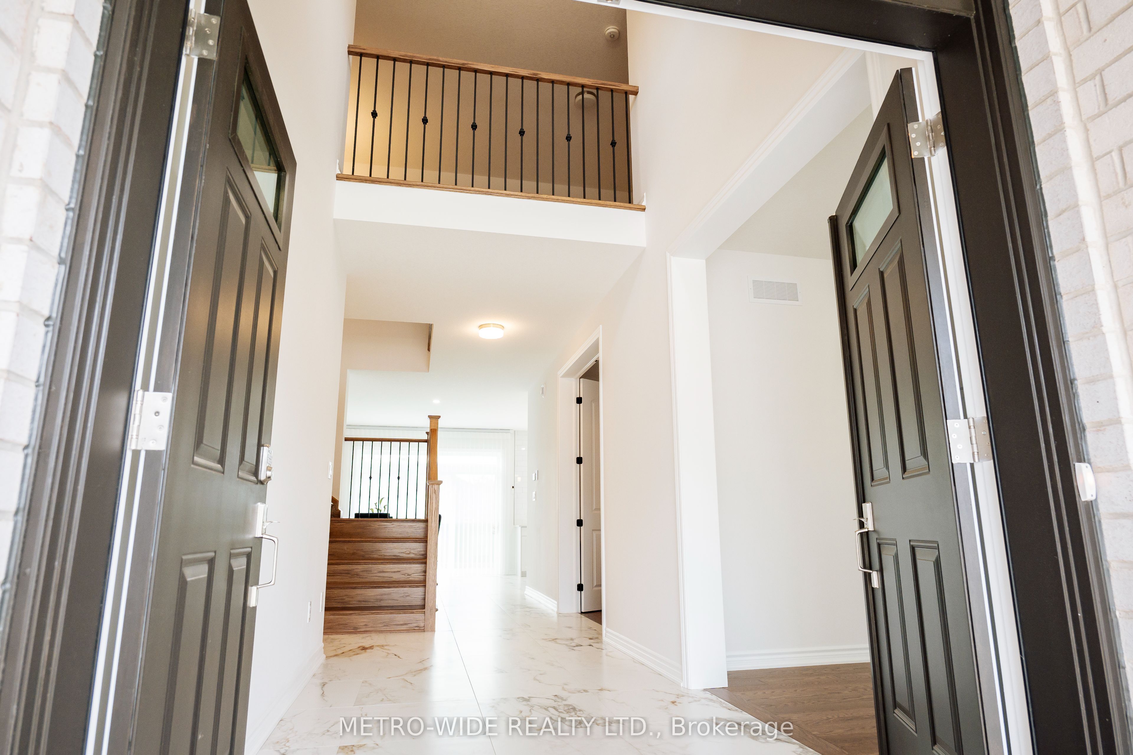 55 White Tail Path Property Photo 5