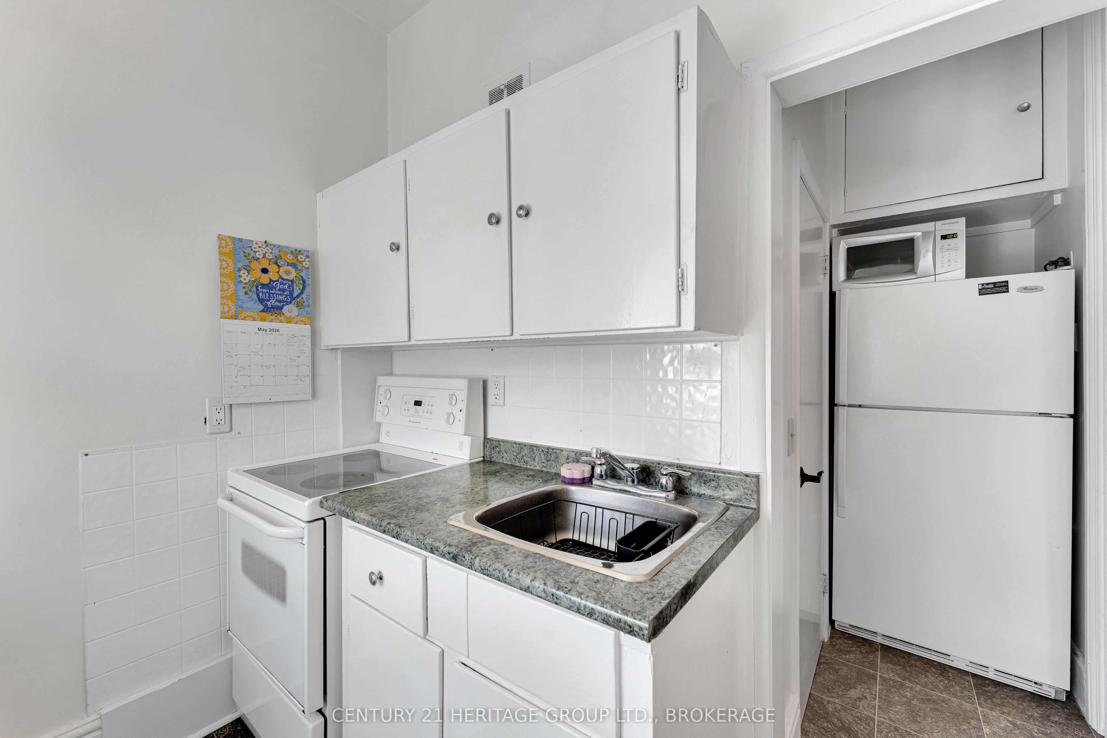 25 Colborne Street Property Photo 41