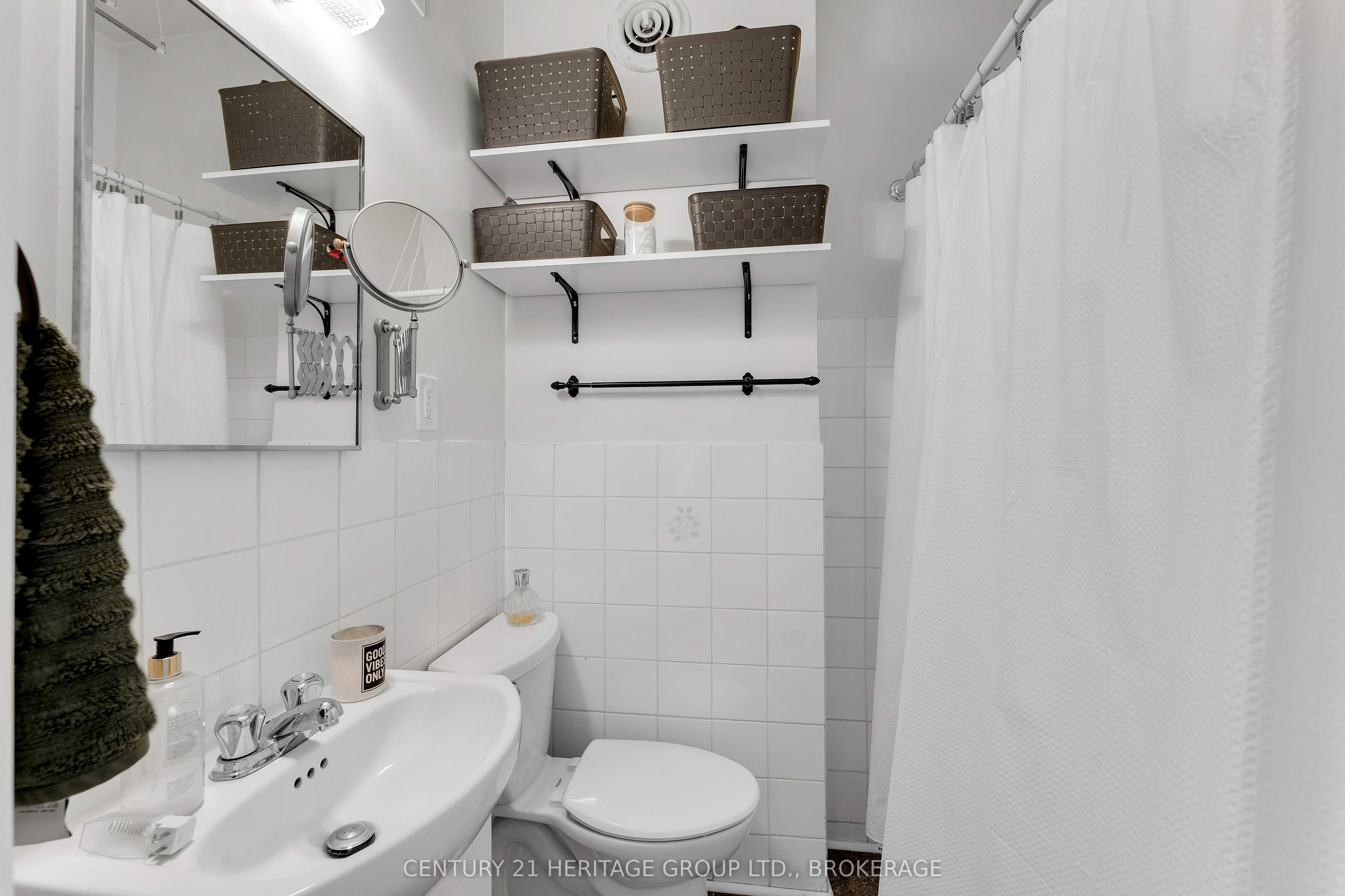 25 Colborne Street Property Photo 43