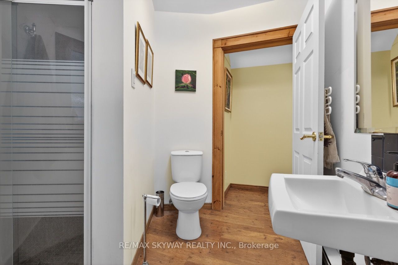 487151 30 Side Road Property Photo 19