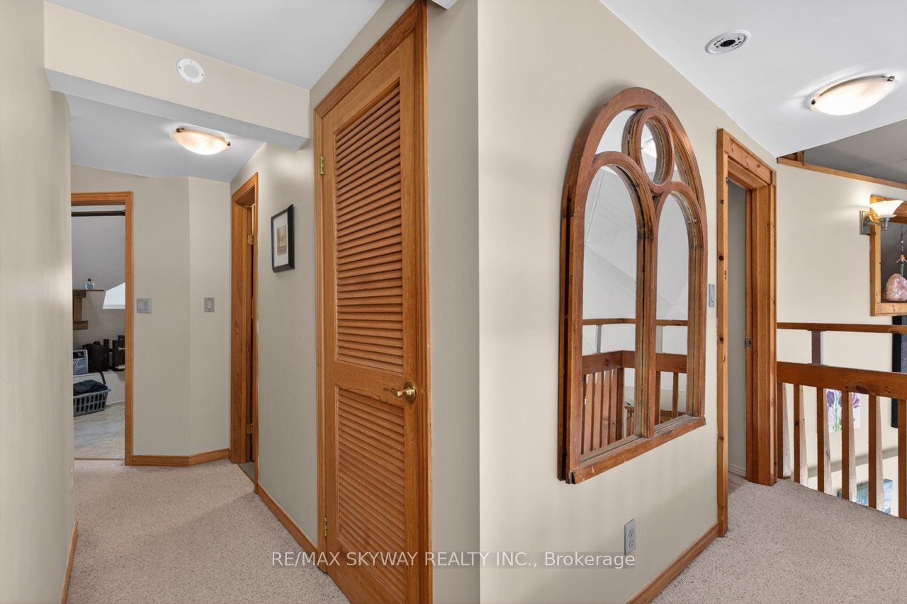 487151 30 Side Road Property Photo 20