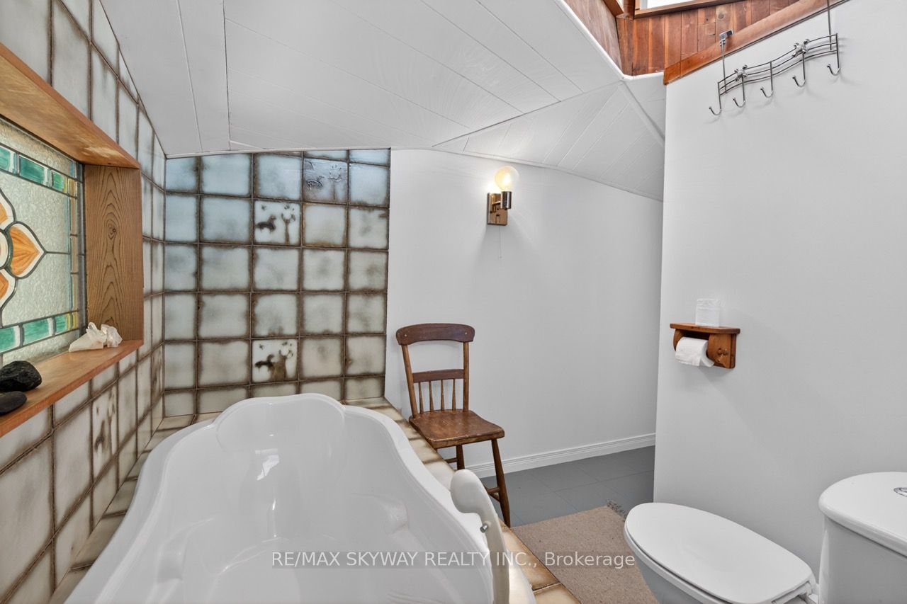 487151 30 Side Road Property Photo 29