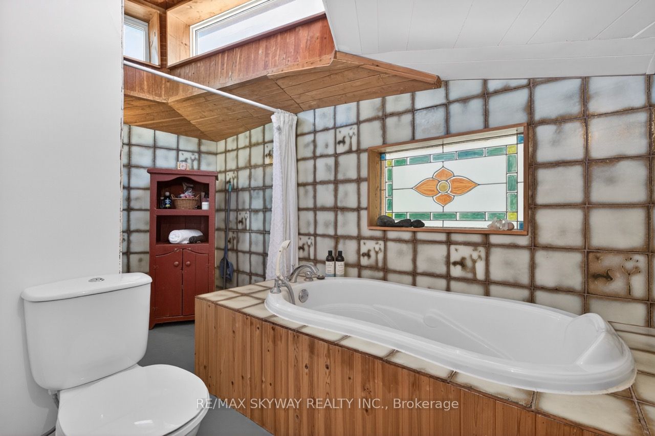 487151 30 Side Road Property Photo 30