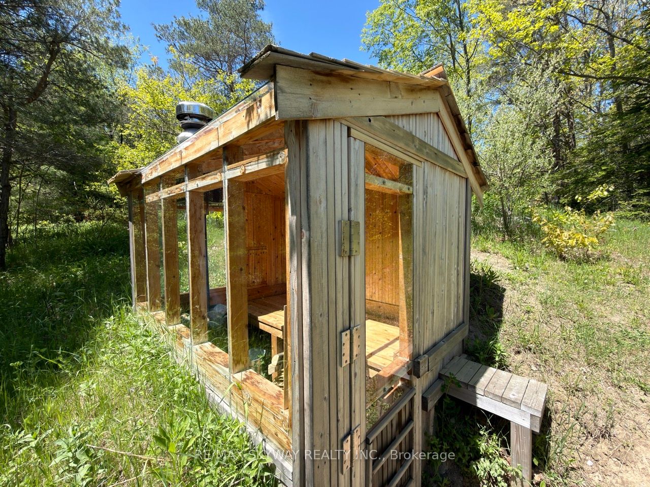 487151 30 Side Road Property Photo 42