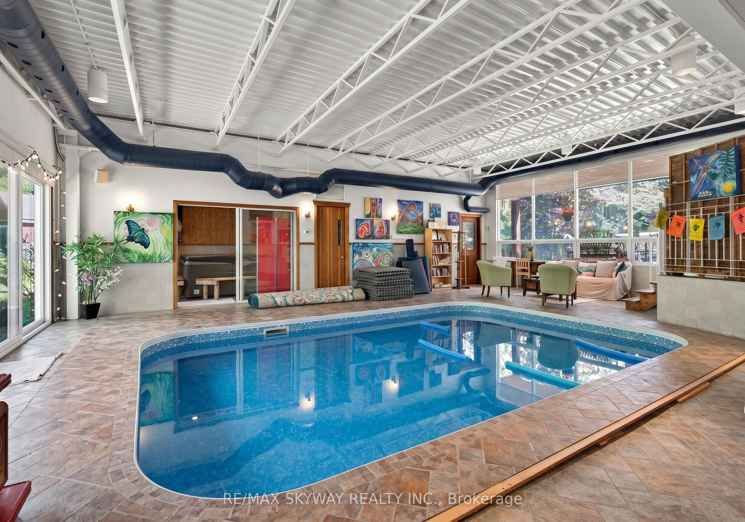 487151 30 Side Road Property Photo 44