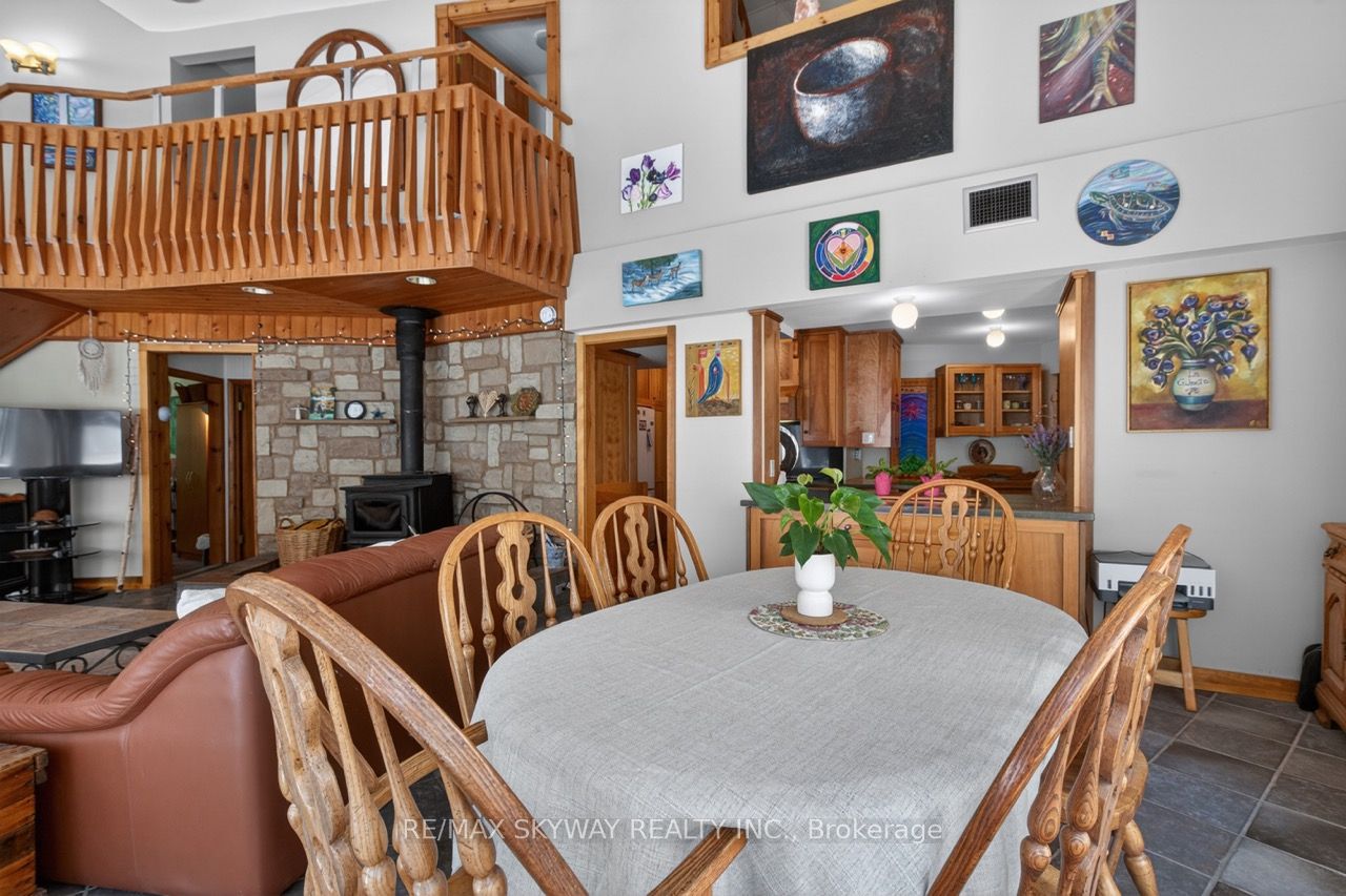487151 30 Side Road Property Photo 48