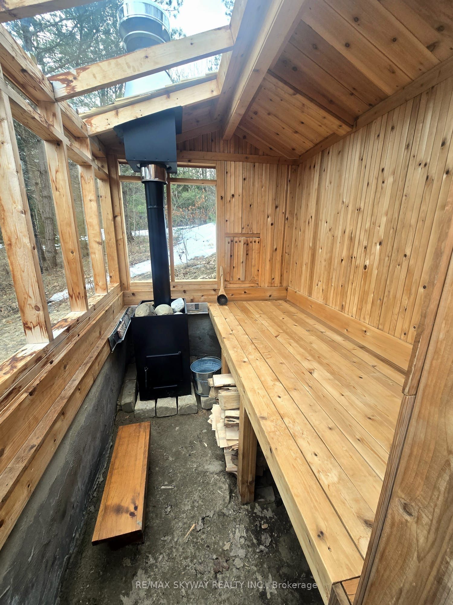487151 30 Side Road Property Photo 50