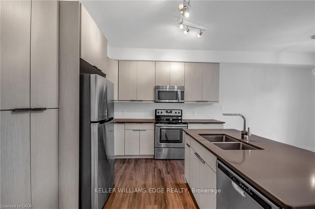 961 Battery Park Property Photo 8