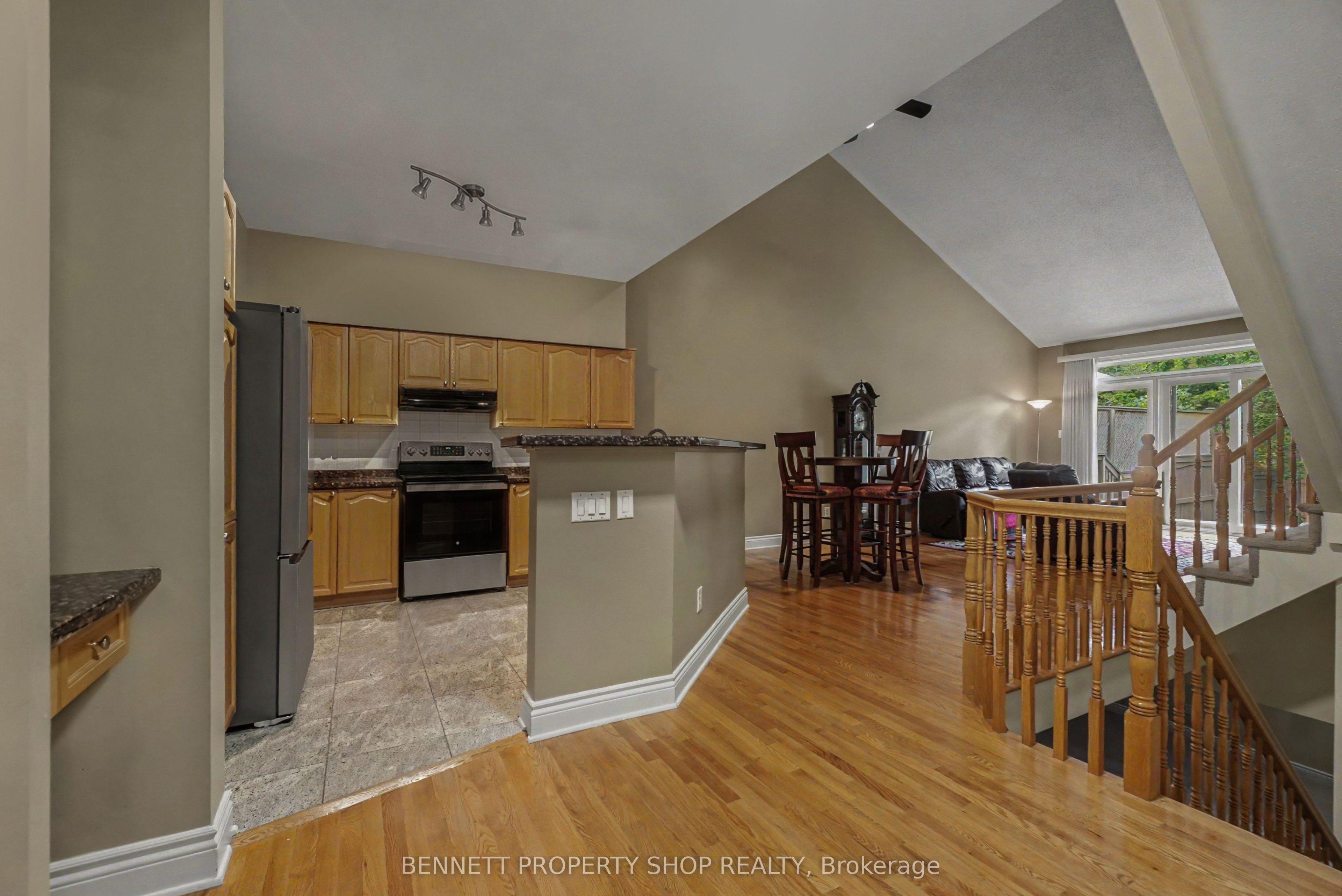 39 Foulis Crescent Property Photo 4