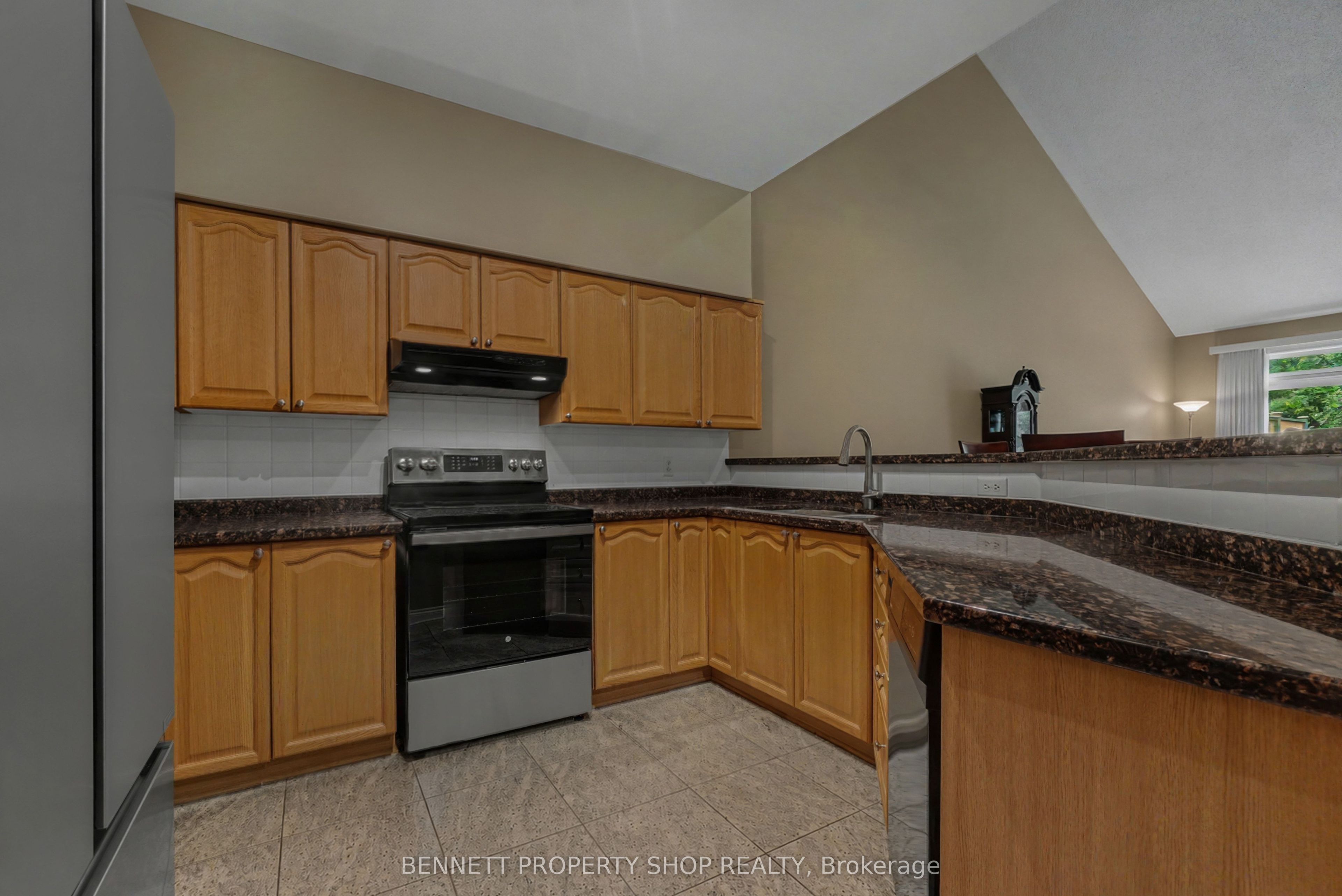 39 Foulis Crescent Property Photo 5