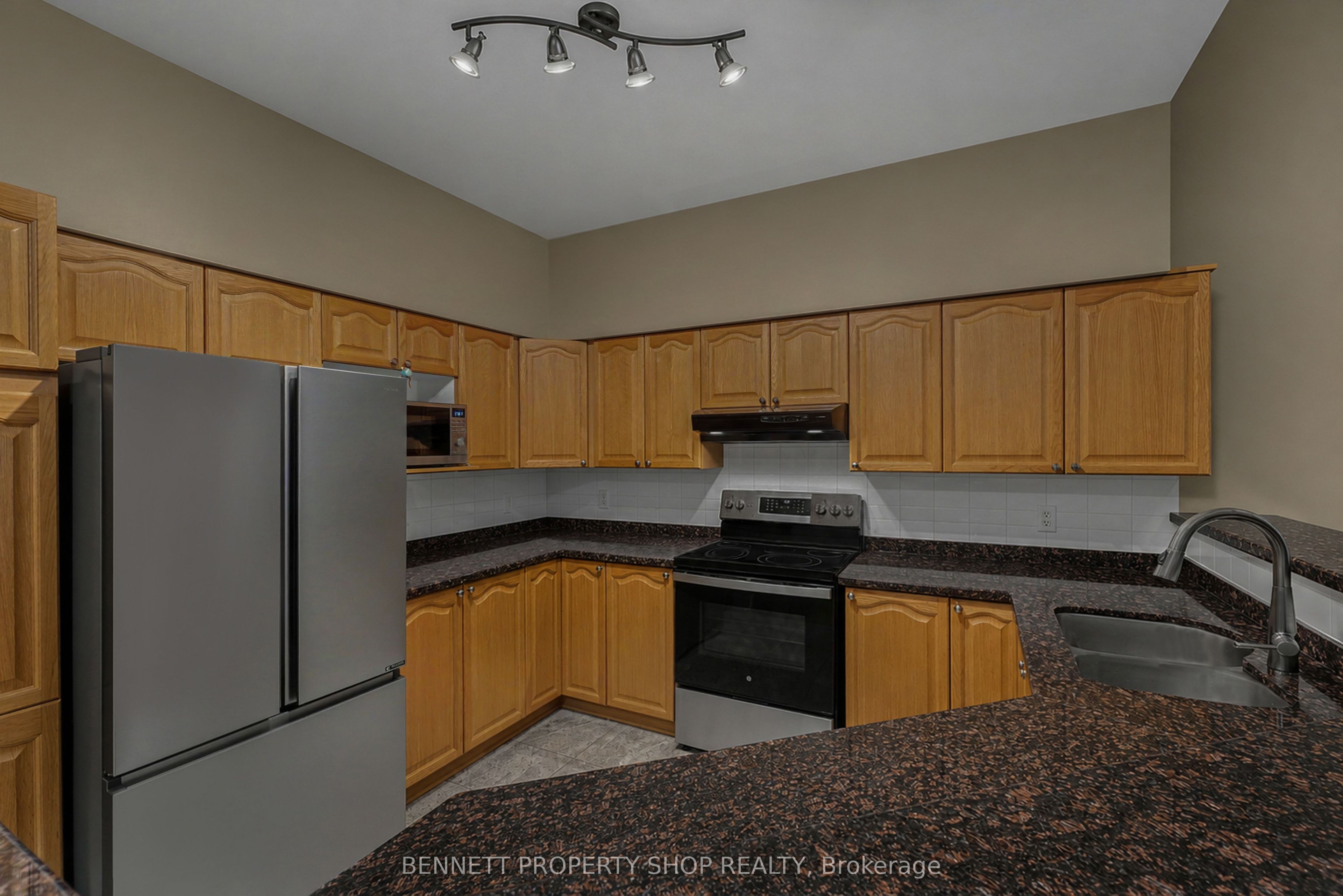 39 Foulis Crescent Property Photo 6