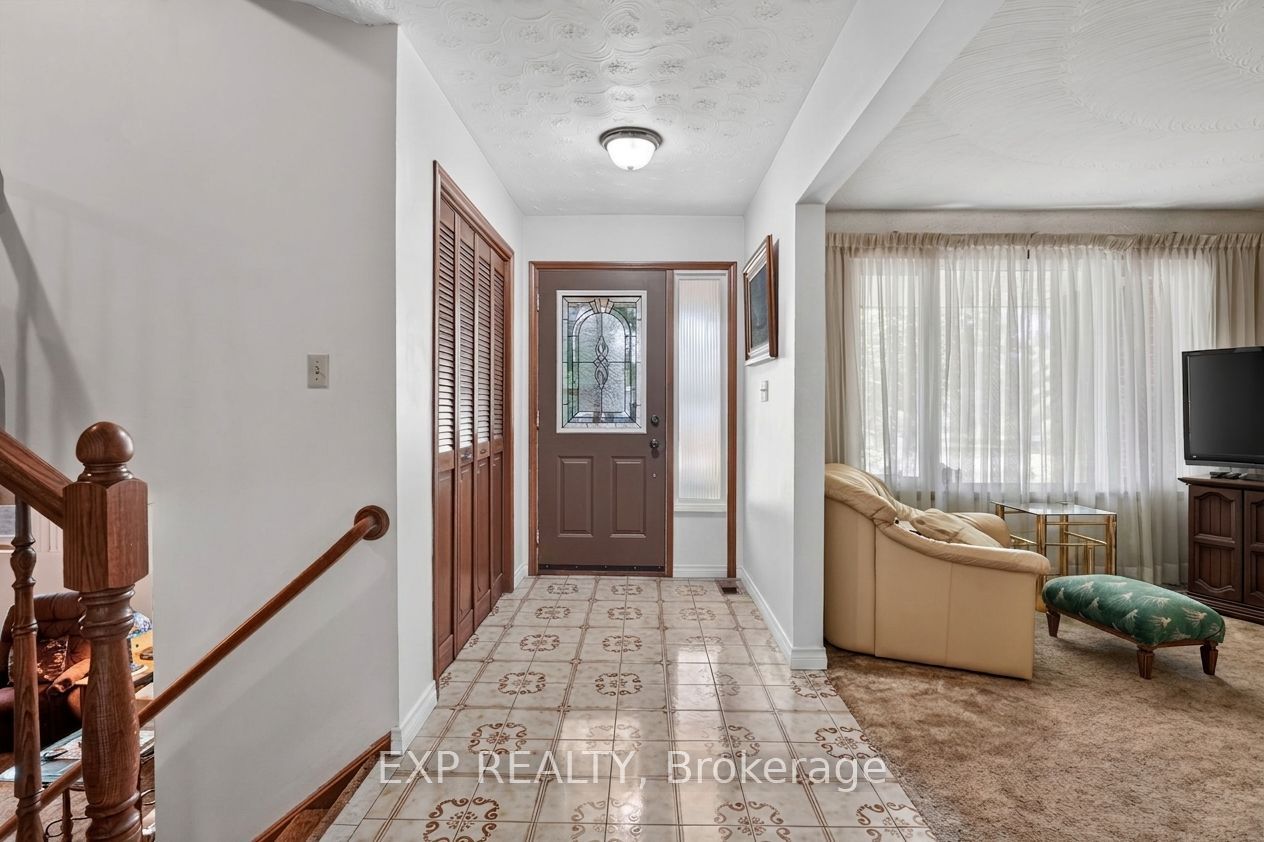 1370 Pound Avenue Property Photo 6