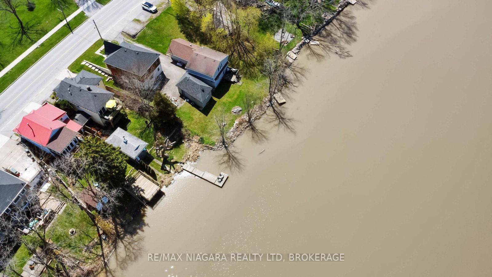 70 Riverside Drive Property Photo 9