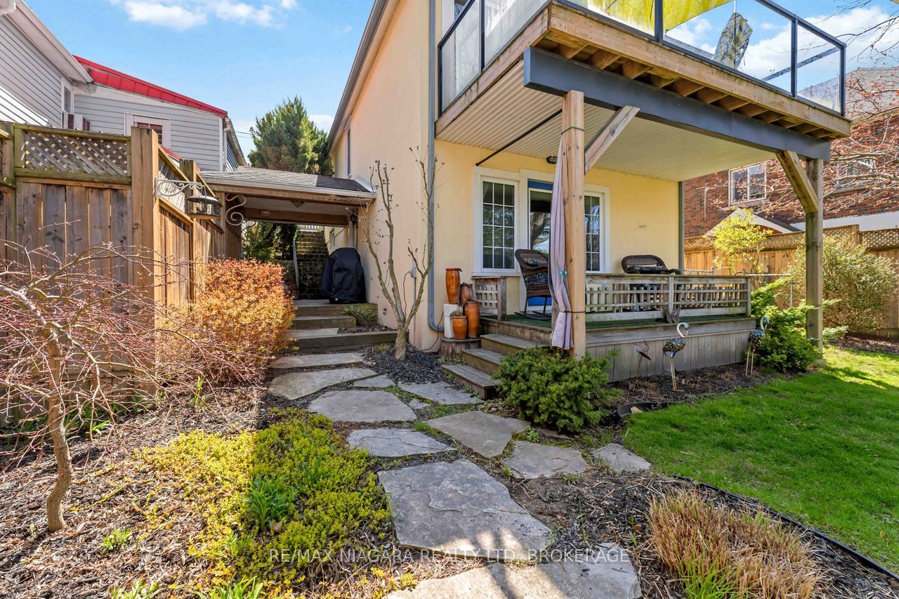 70 Riverside Drive Property Photo 11