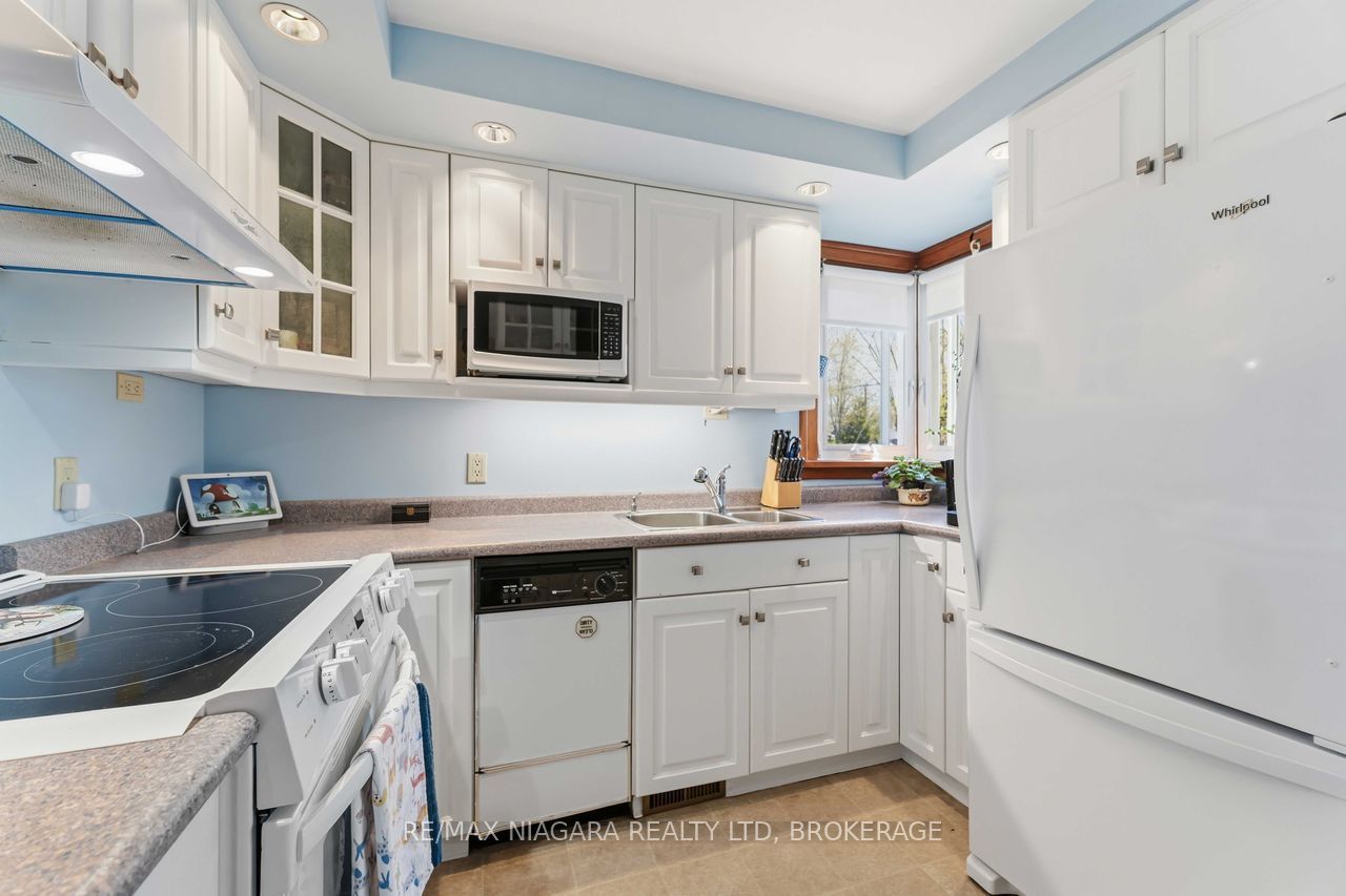 70 Riverside Drive Property Photo 26