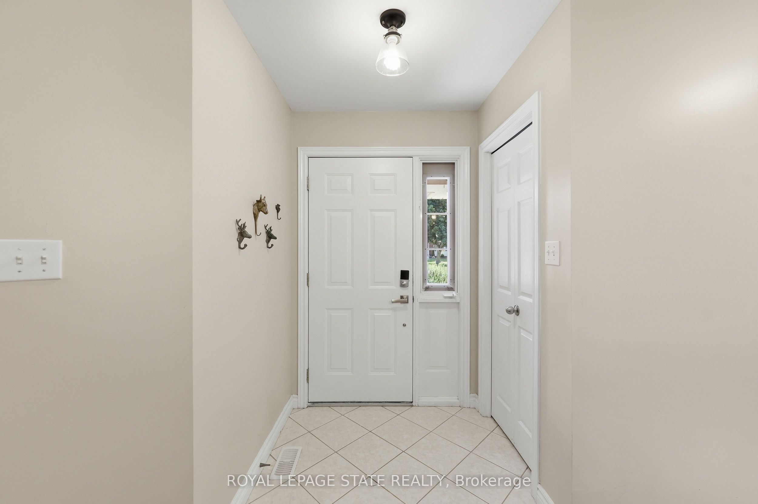 33 King Street Property Photo 13