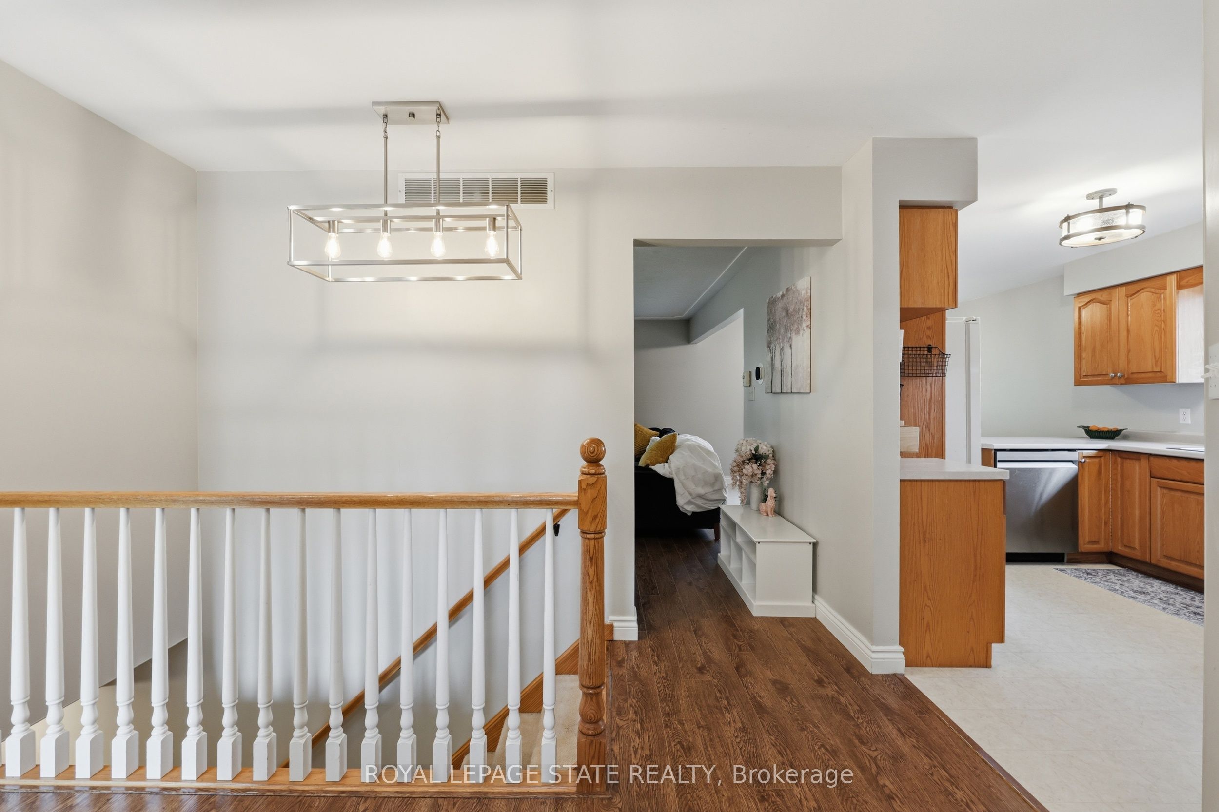 33 King Street Property Photo 14