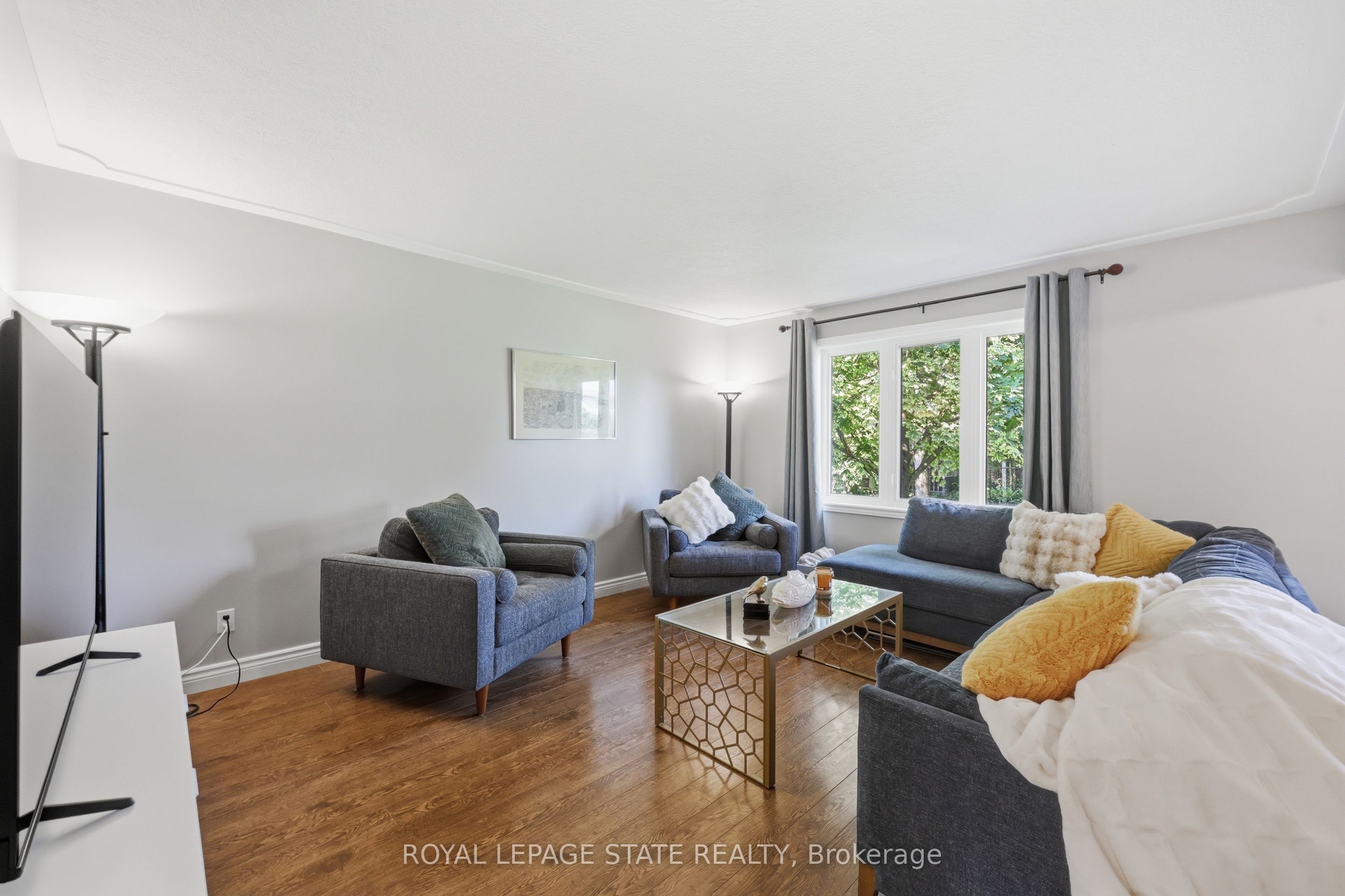 33 King Street Property Photo 15