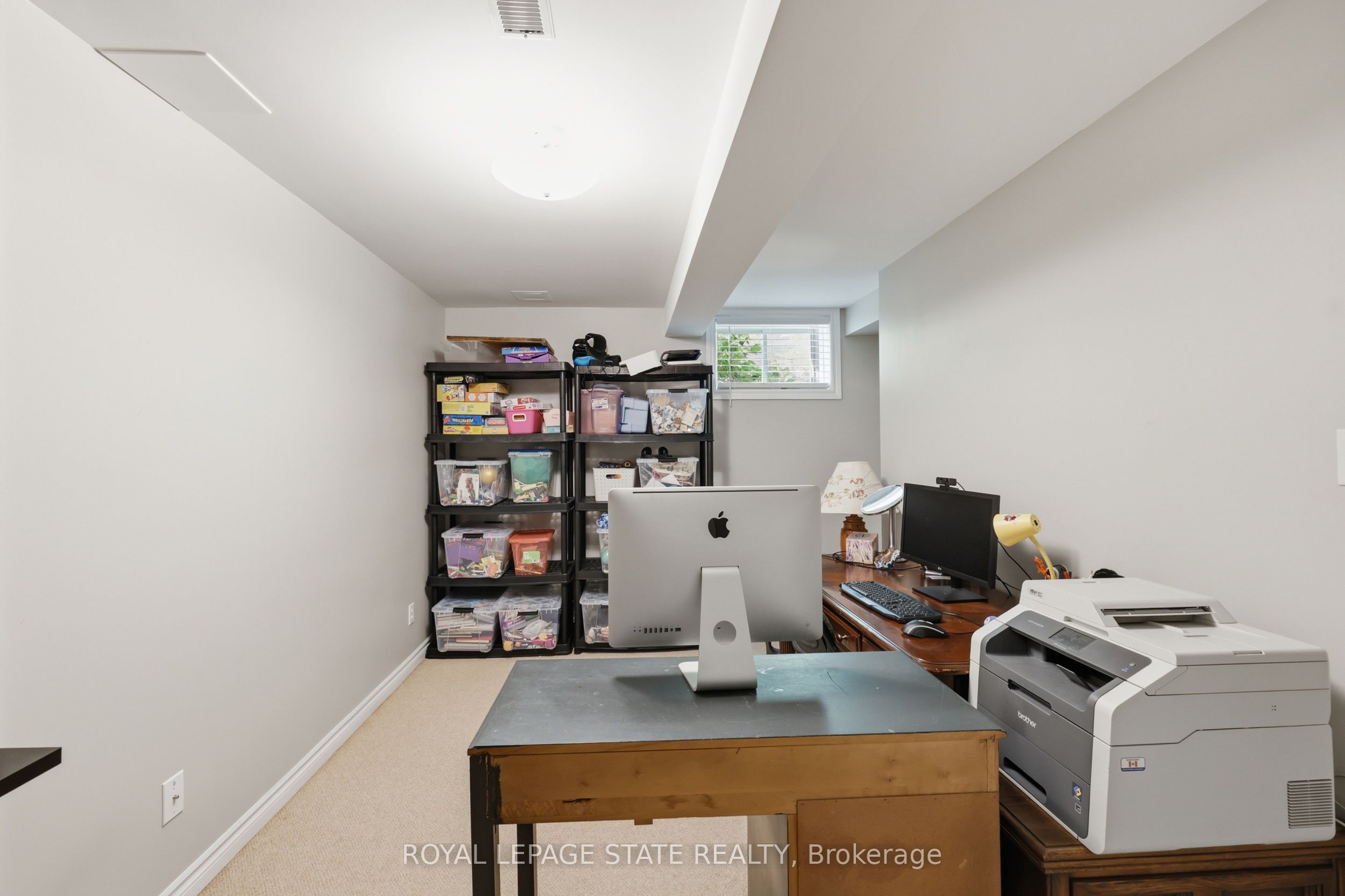 33 King Street Property Photo 25
