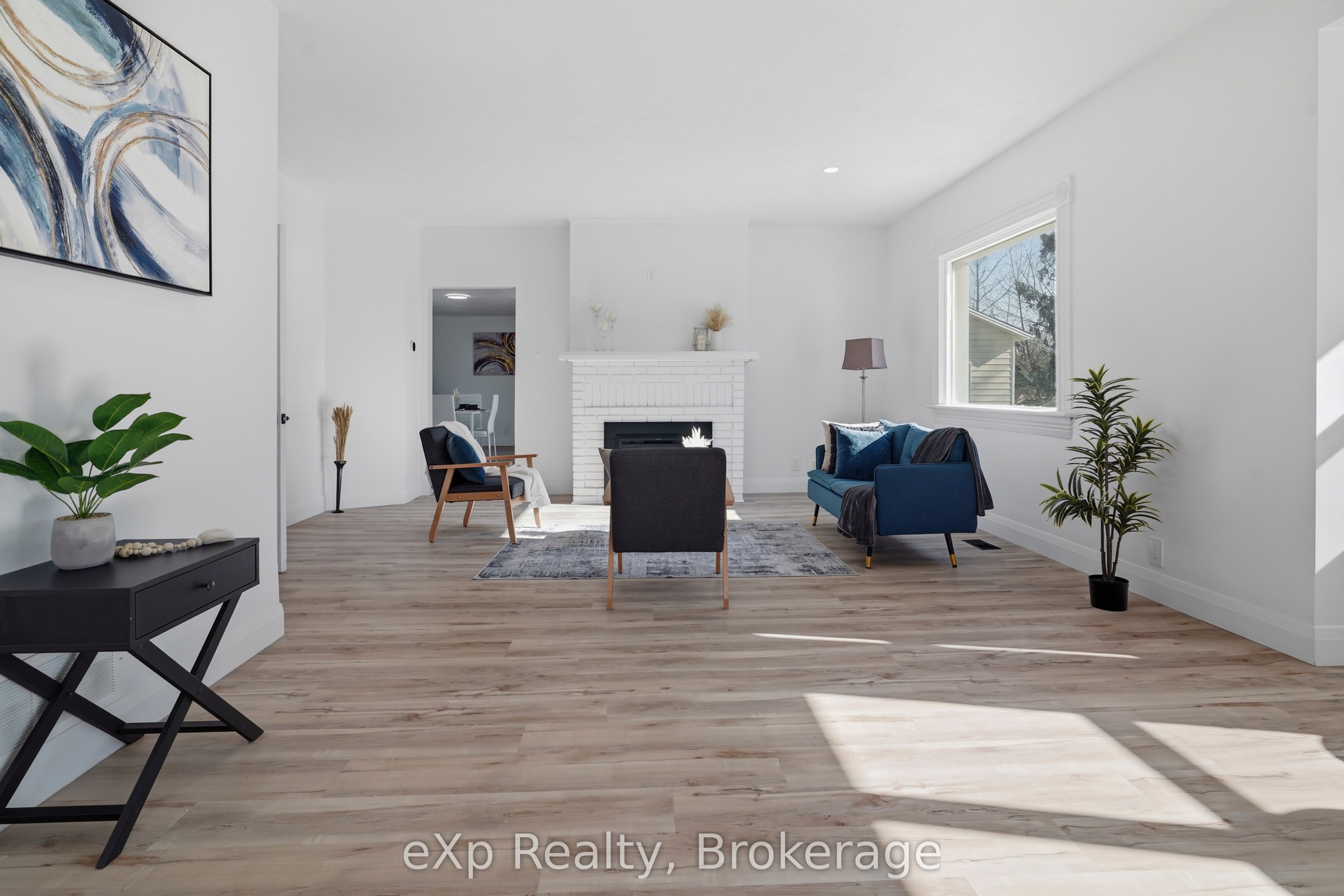 192 William Street W Property Photo 9