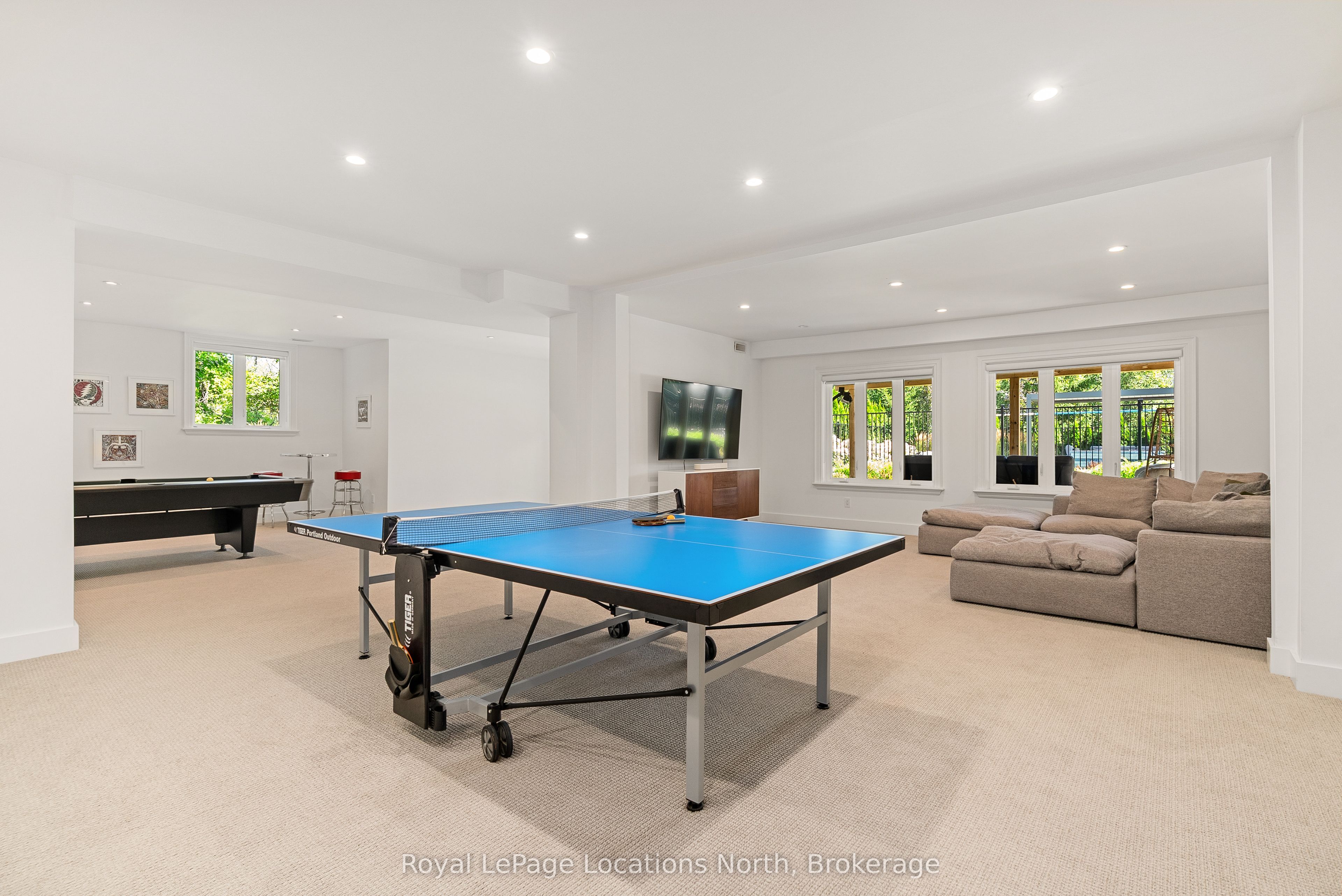 109 Hemlock Court W Property Photo 31