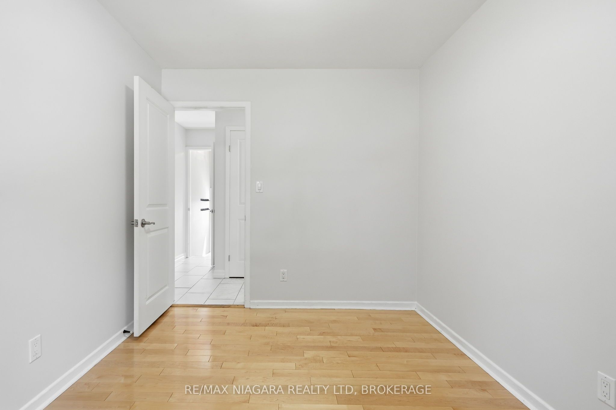 6 Royal Oak Drive Property Photo 15